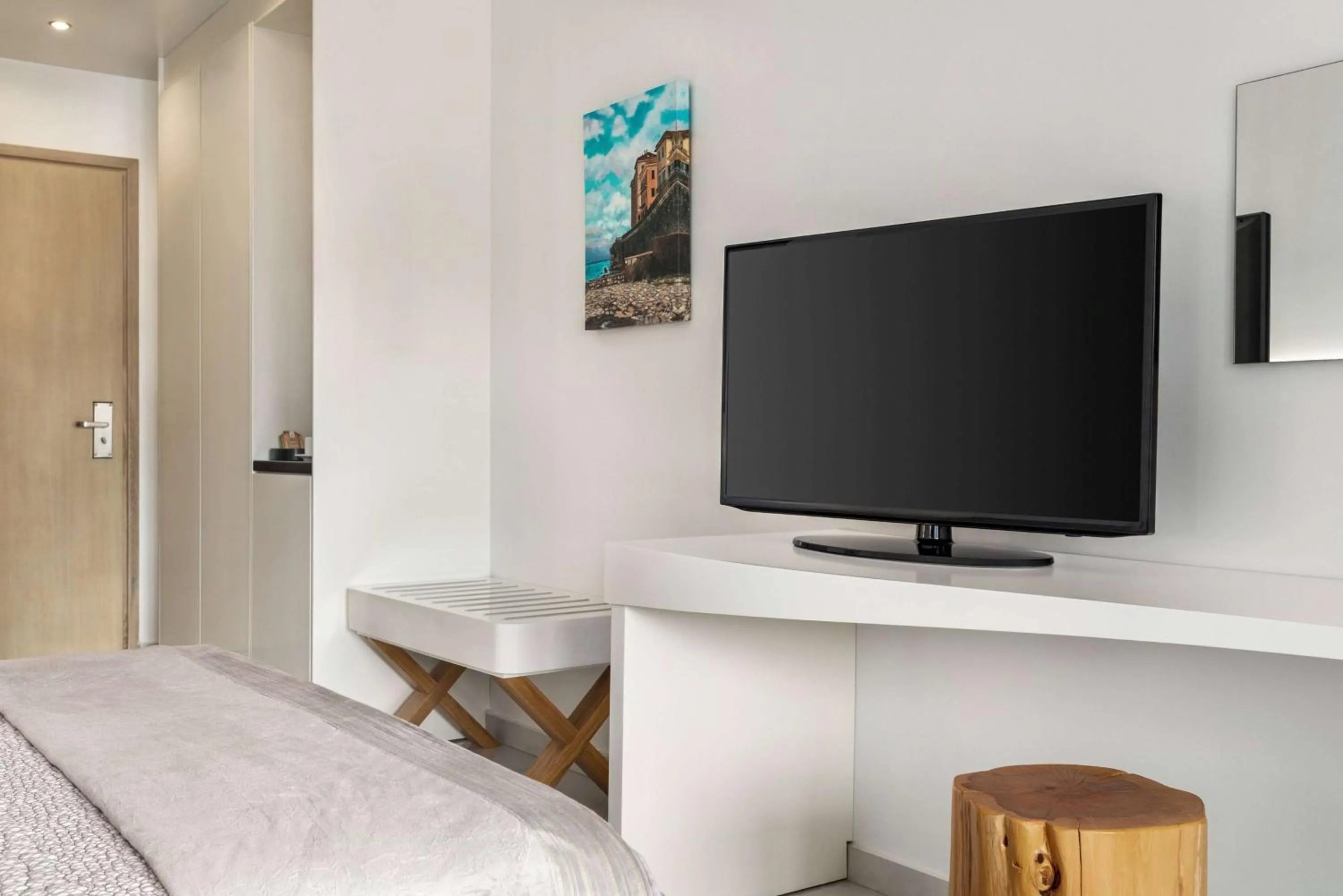 View (from property/room), Bed in TRYP by Wyndham Corfu Dassia