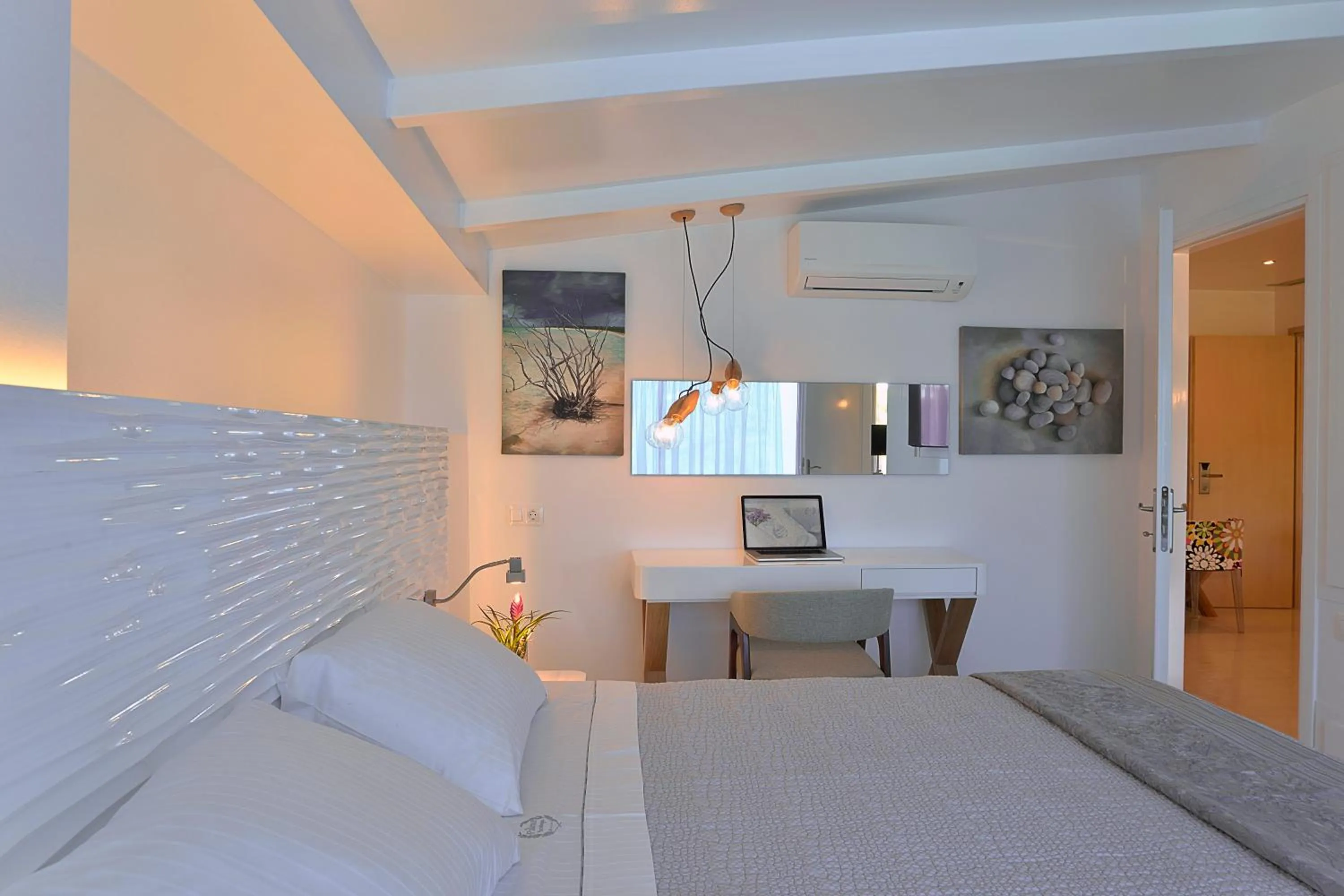 Bedroom, Bed in TRYP by Wyndham Corfu Dassia