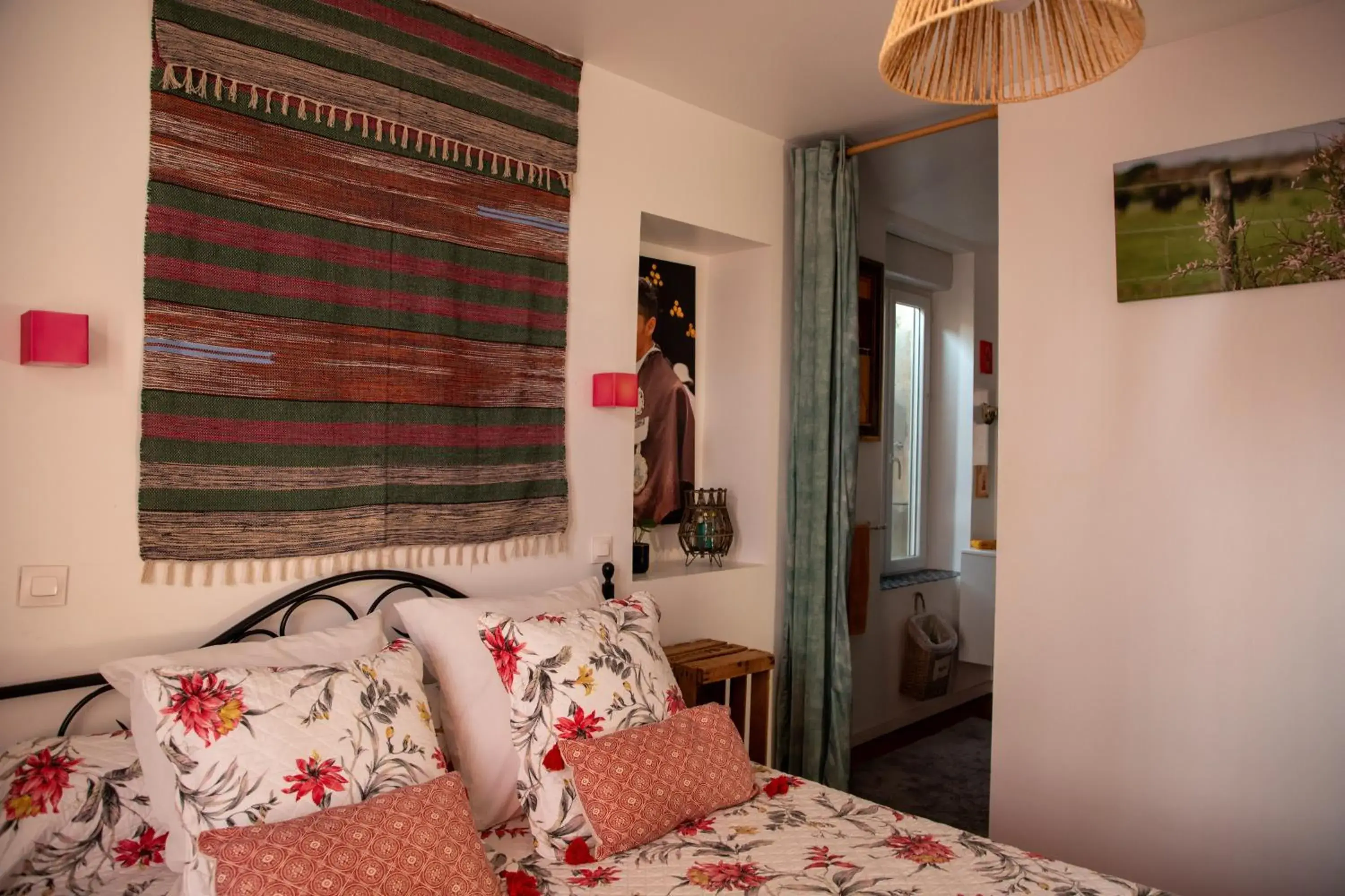 Double Room with Garden View - single occupancy in Mas de Bellegou Double Room with Garden View - single occupancy in Mas de Bellegou