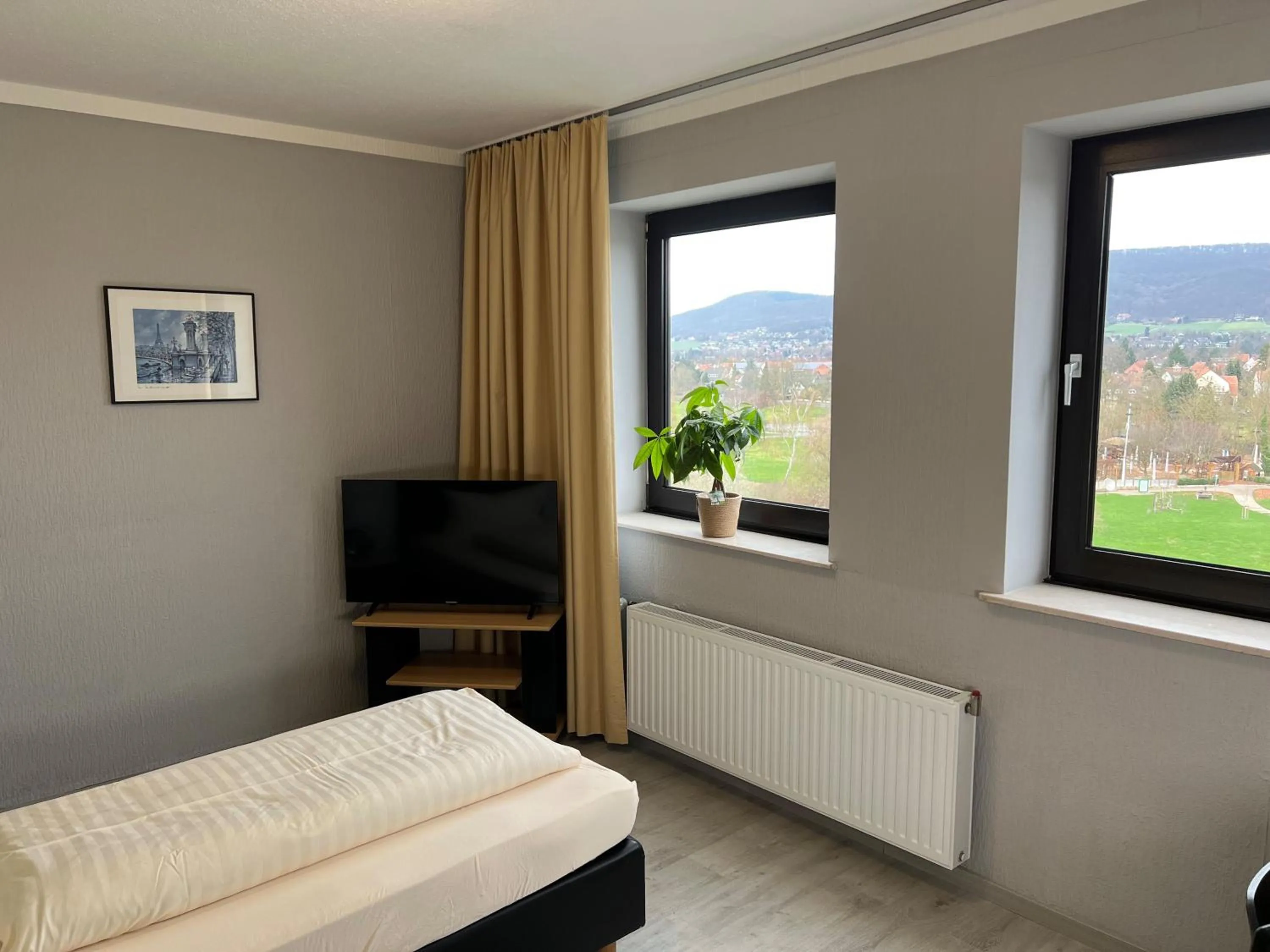 Bed in Hotel Brückentor