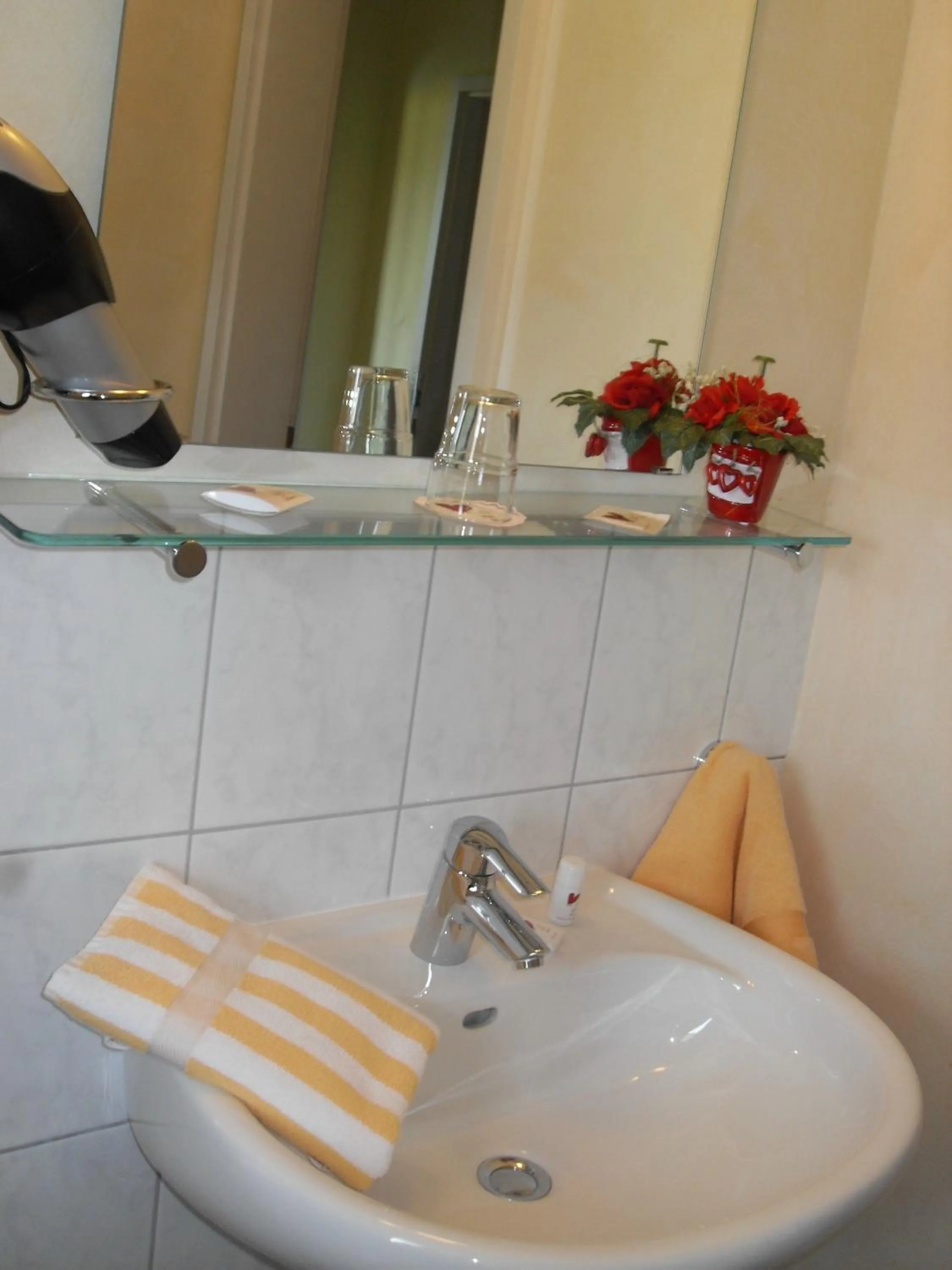 Bathroom in Hotel Brückentor