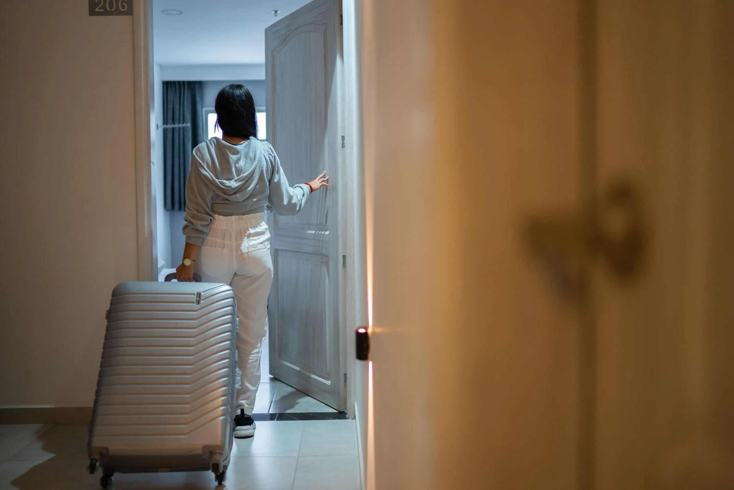 People in El Oscar Hotel