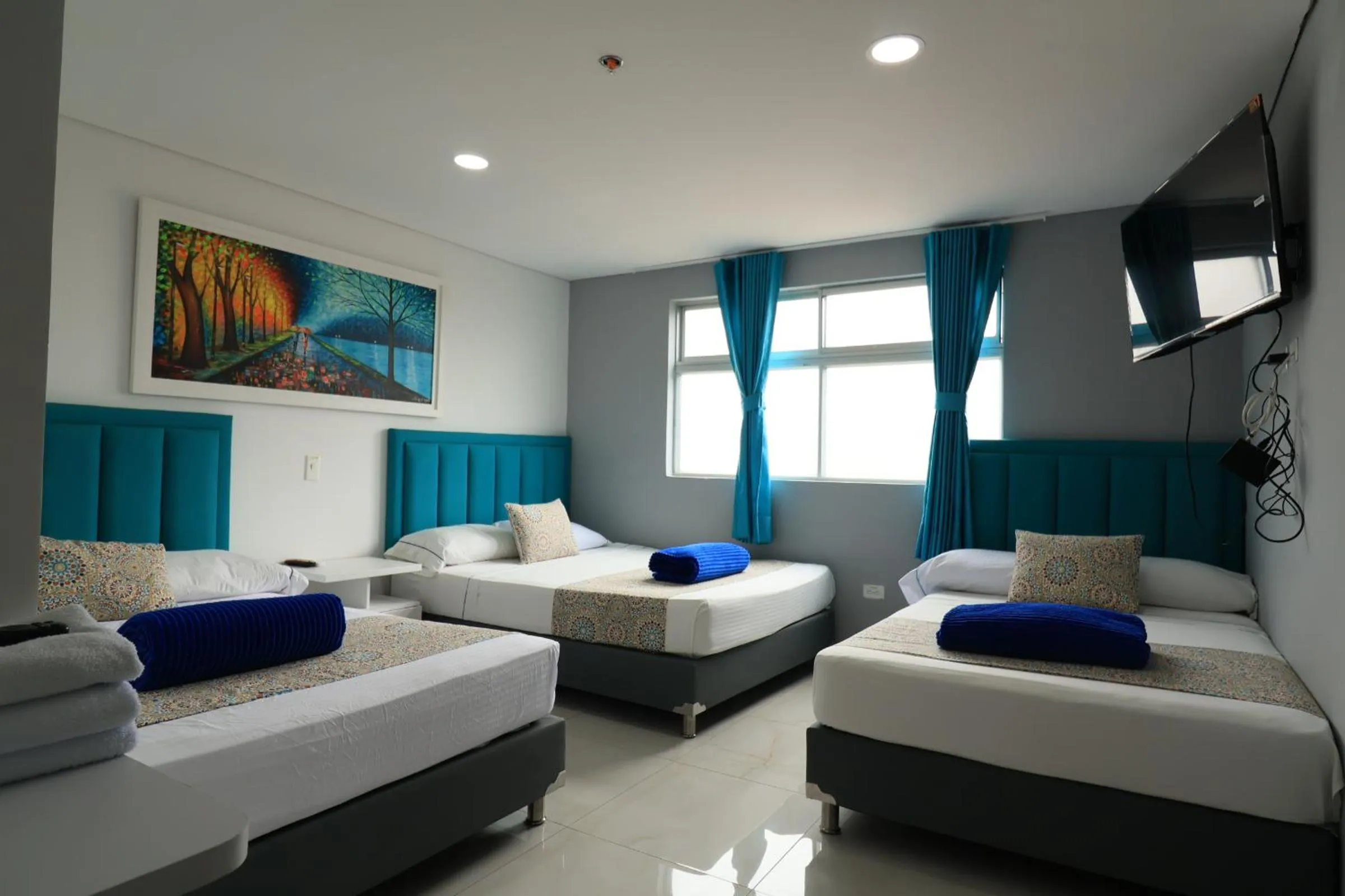 Property building, Bed in El Oscar Hotel