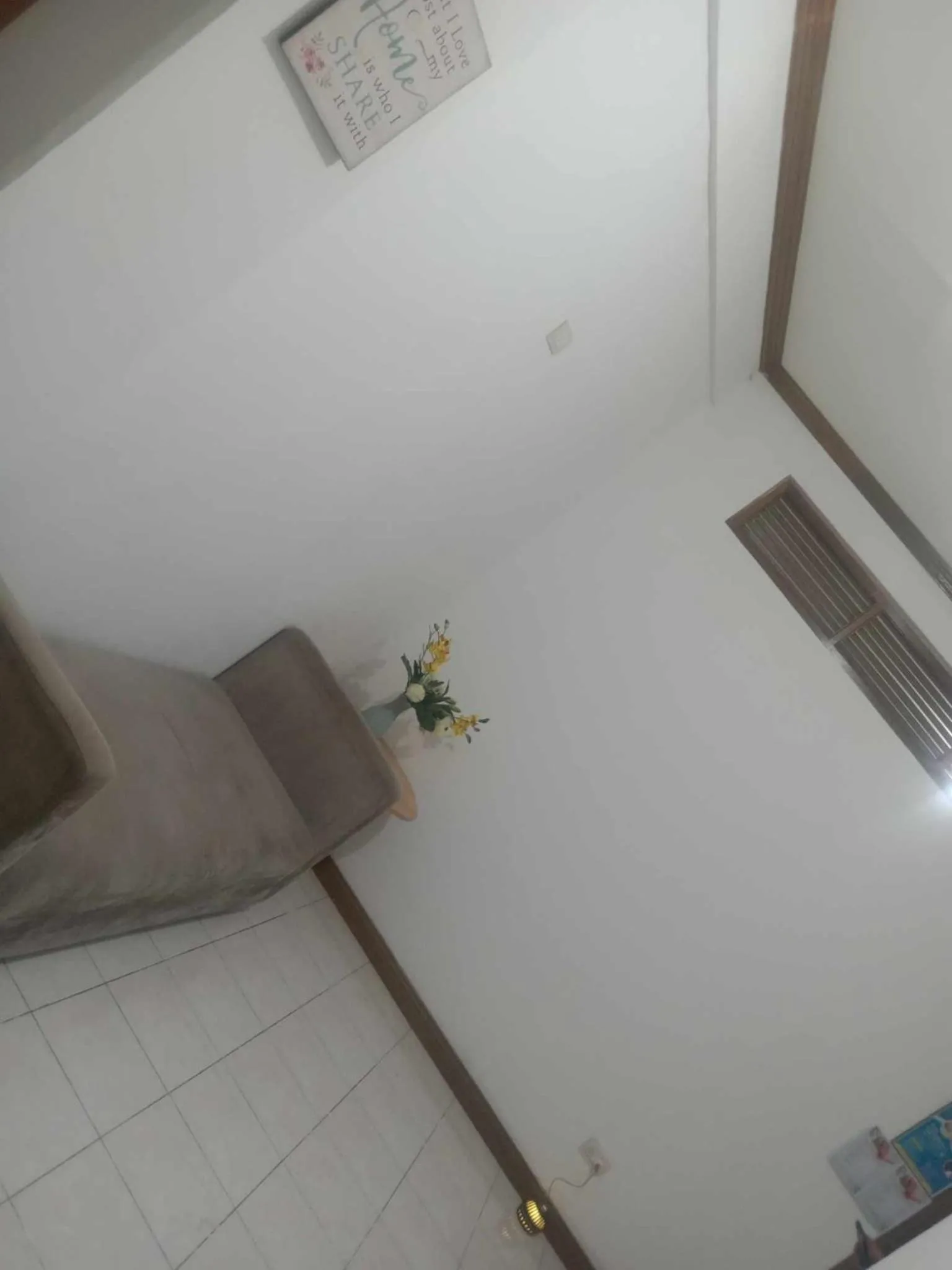 Seating area in JY7 Room Rentals Cebu