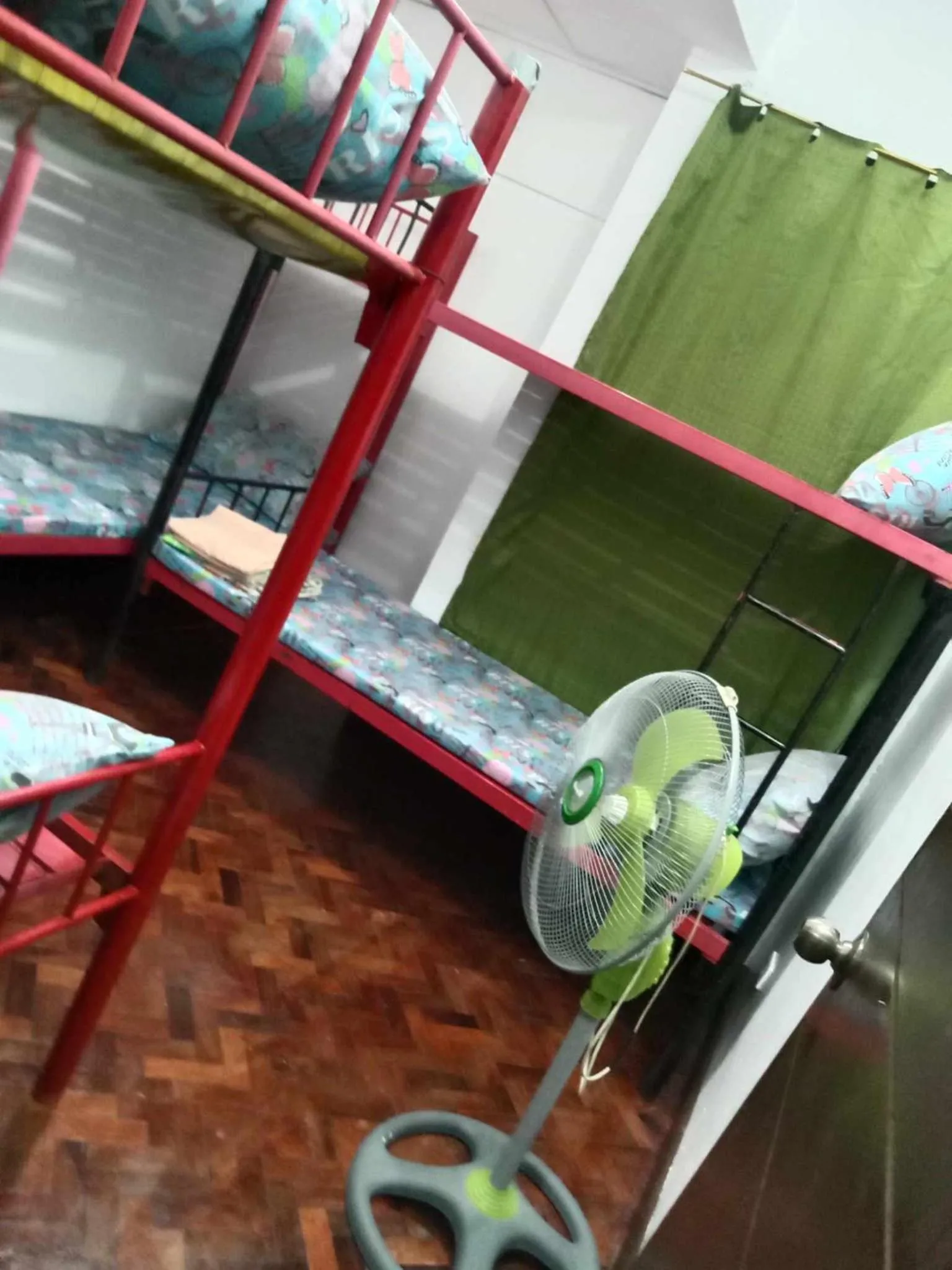 bunk bed, Bed in JY7 Room Rentals Cebu