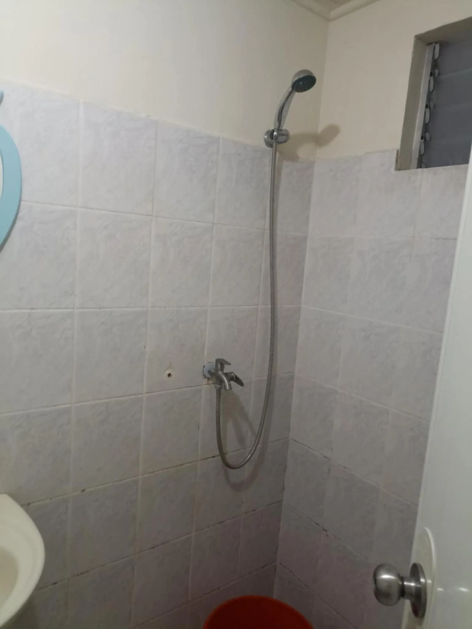 Toilet in JY7 Room Rentals Cebu