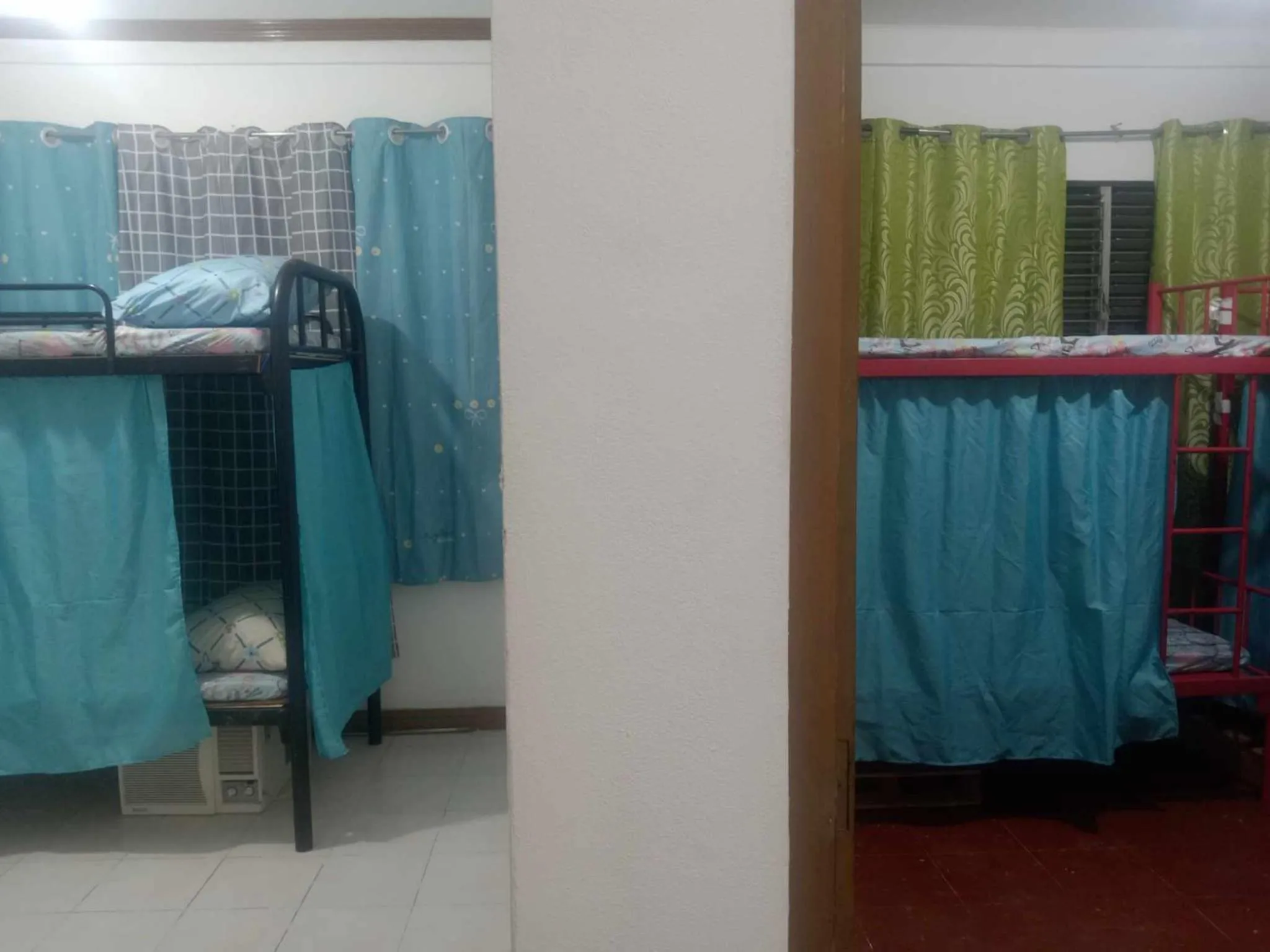 bunk bed, Bed in JY7 Room Rentals Cebu