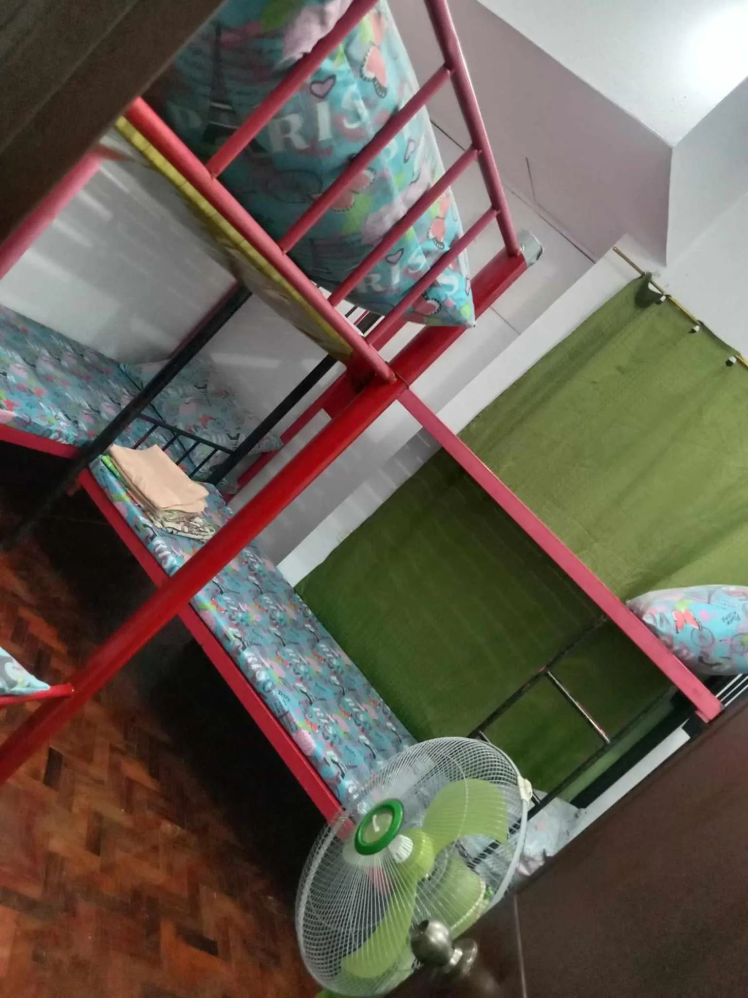 bunk bed, Bed in JY7 Room Rentals Cebu