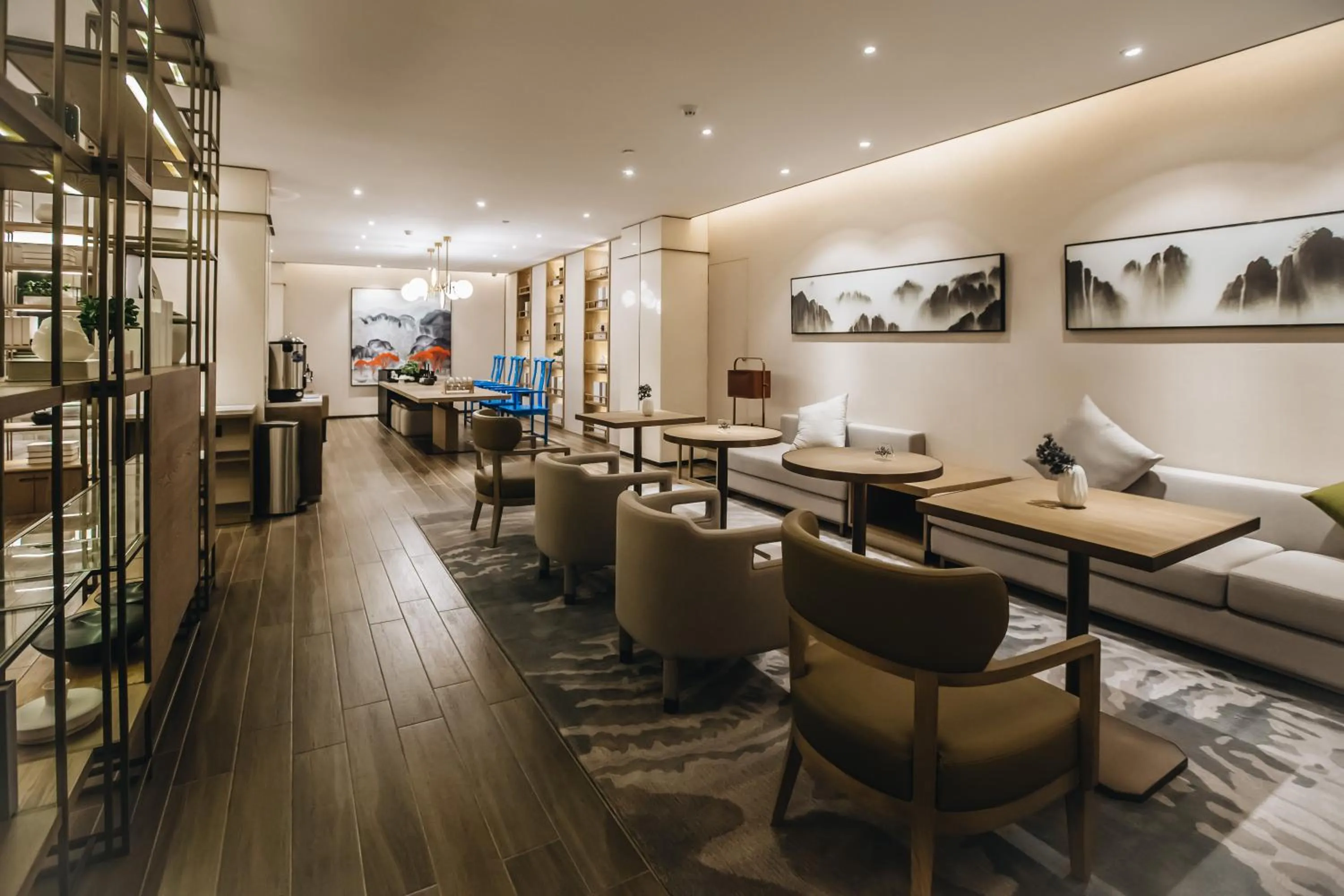 Seating area in Orienwit Hotel-Free Shuttle Bus fir Canton Fair