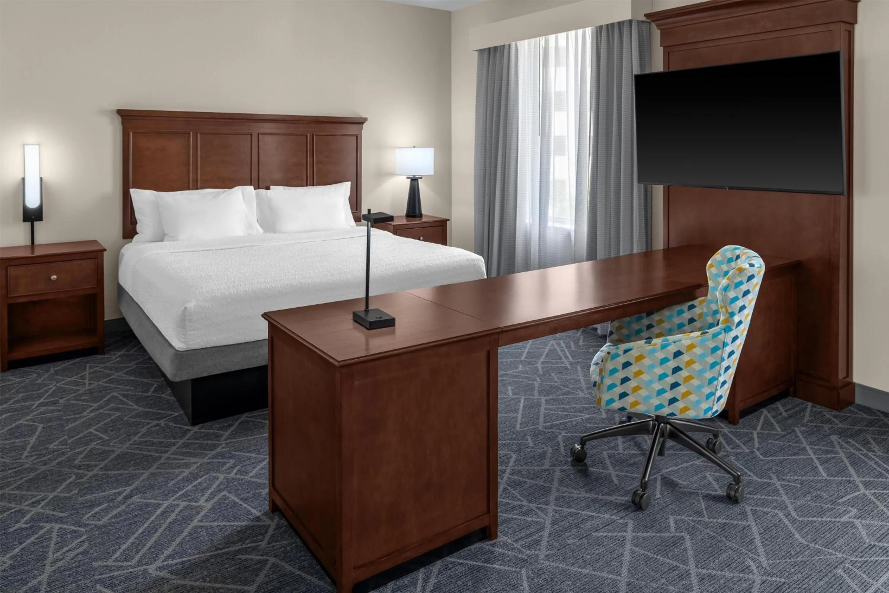 Bedroom, Bed in Hampton Inn and Suites Coconut Creek