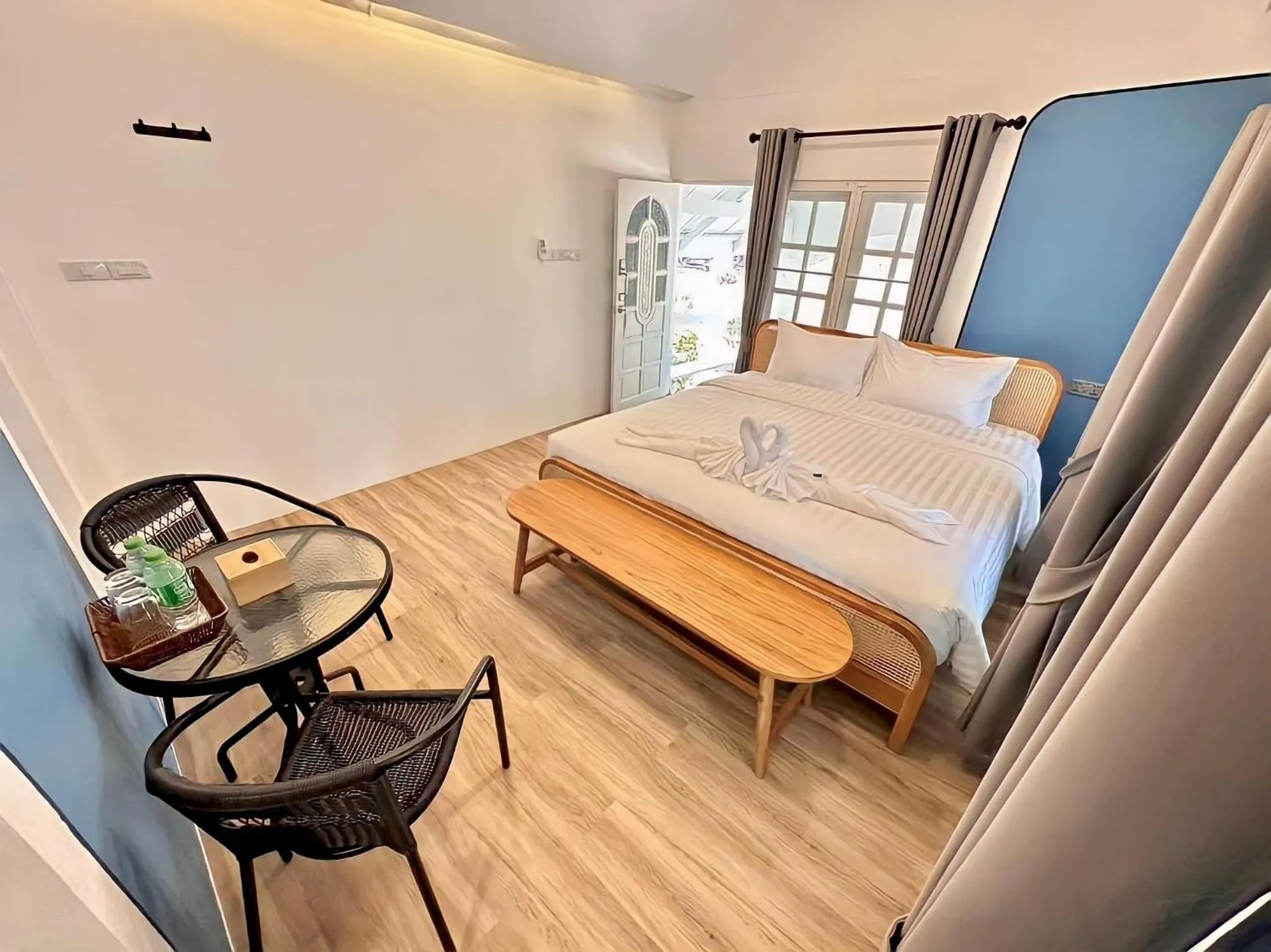 Bed in PAN Beachfront Resort Krabi