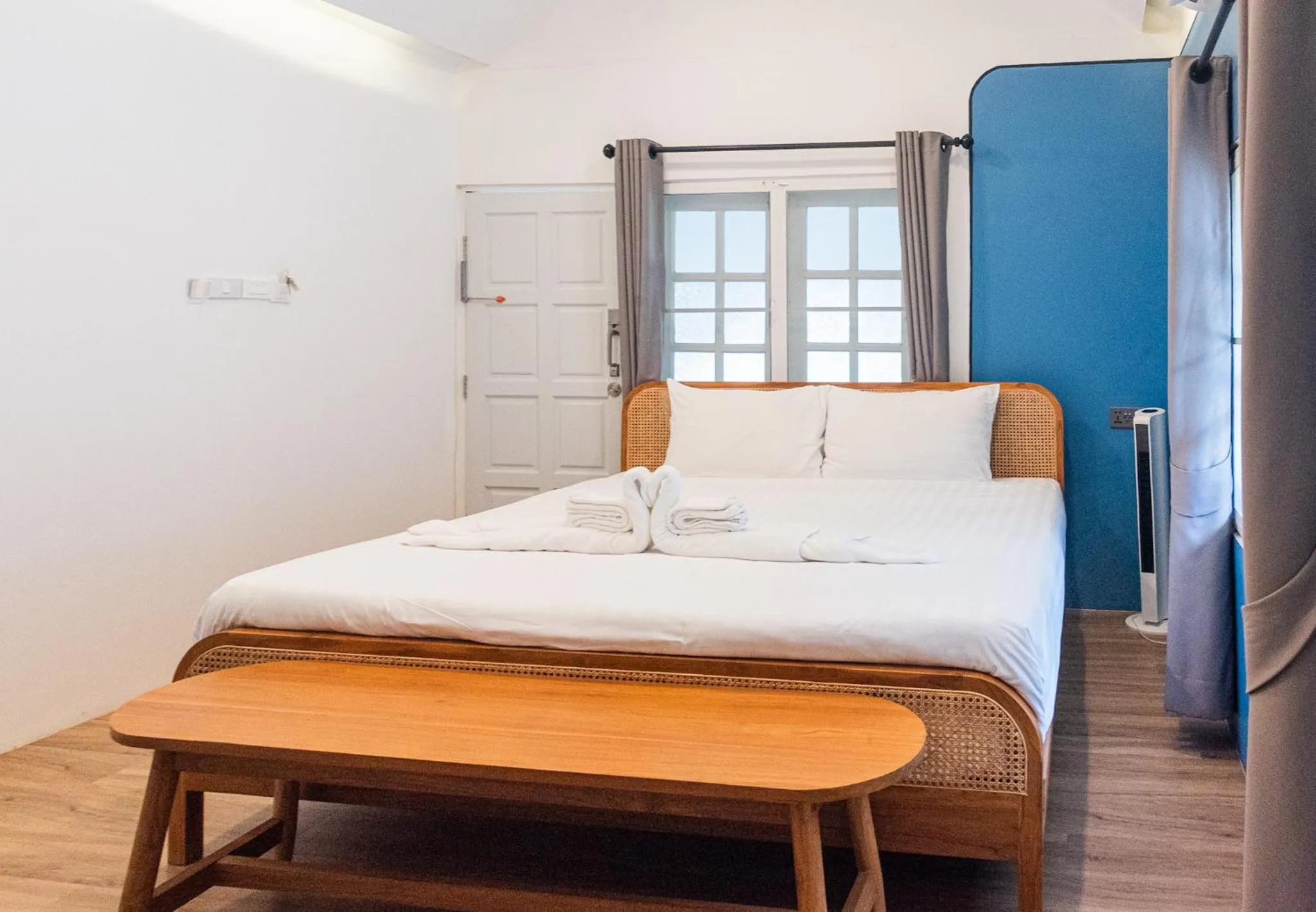 Photo of the whole room, Bed in PAN Beachfront Resort Krabi