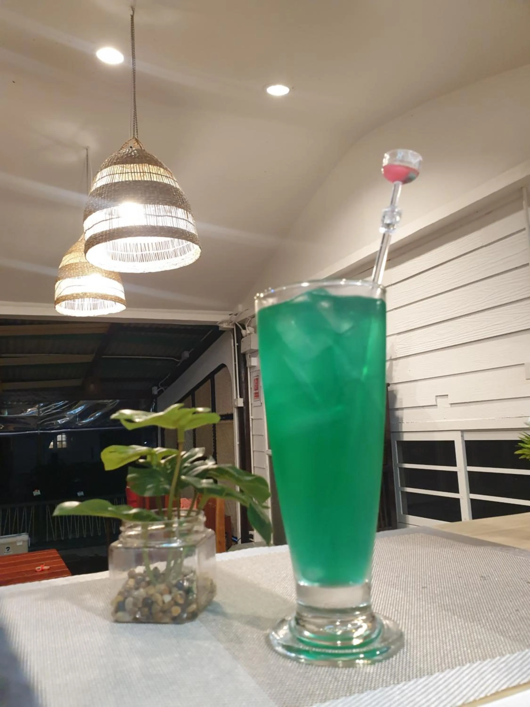 Lounge or bar in PAN Beachfront Resort Krabi