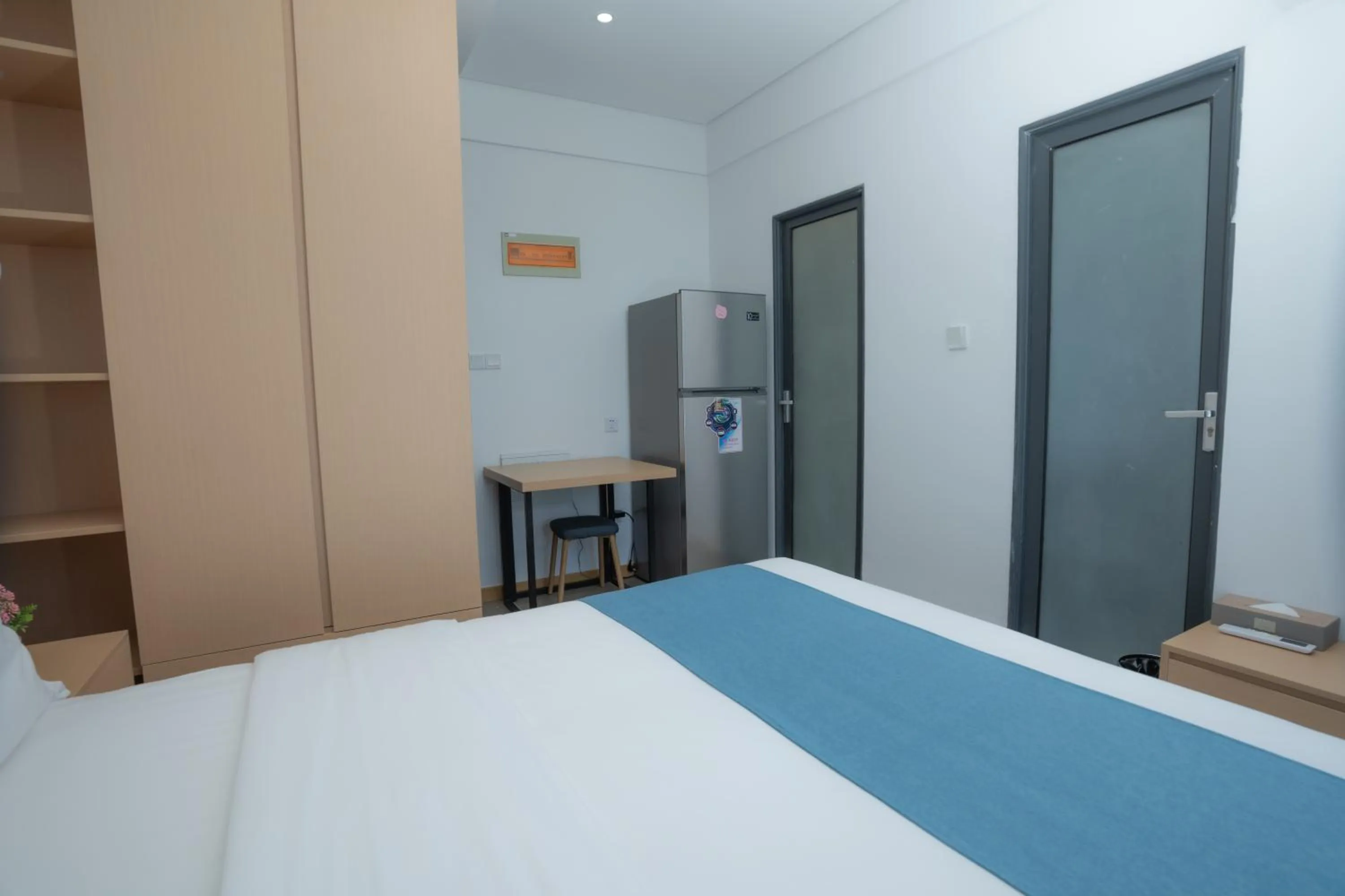 Bedroom, Bed in ARK House