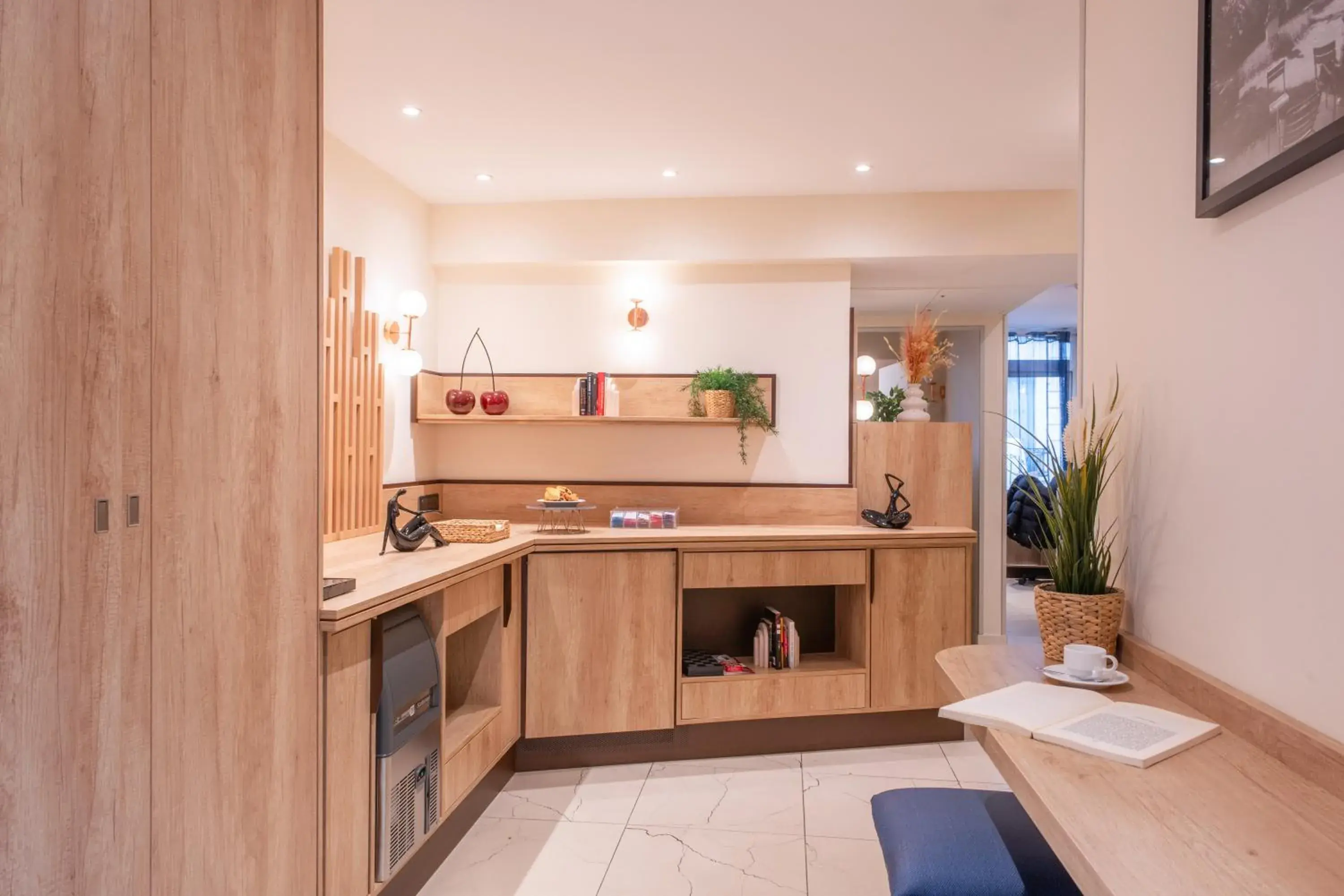 Property building in Helussi Hôtel Property building in Helussi Hôtel