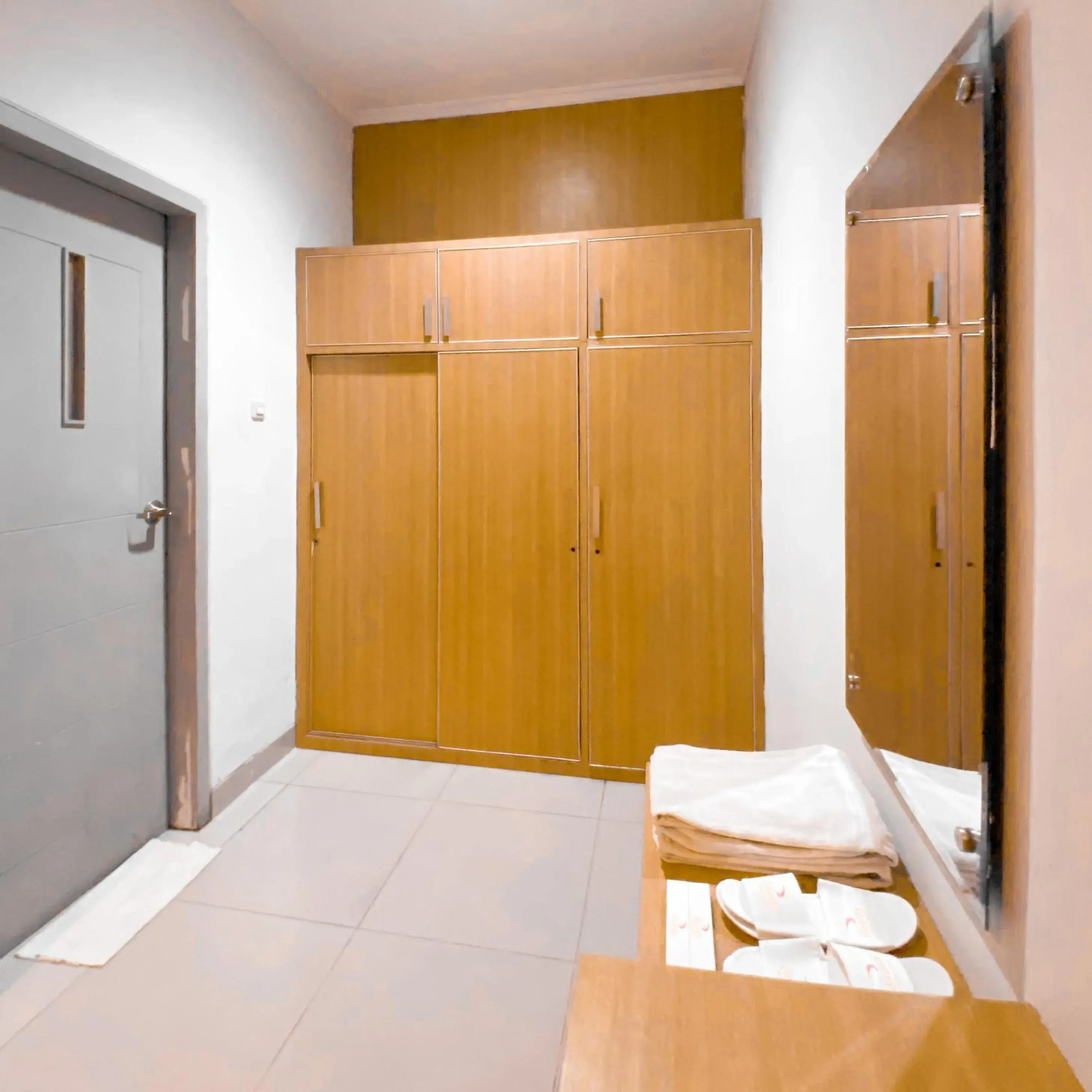 Deluxe Room in DINASTY STYLE HOTEL SOLO Deluxe Room in DINASTY STYLE HOTEL SOLO