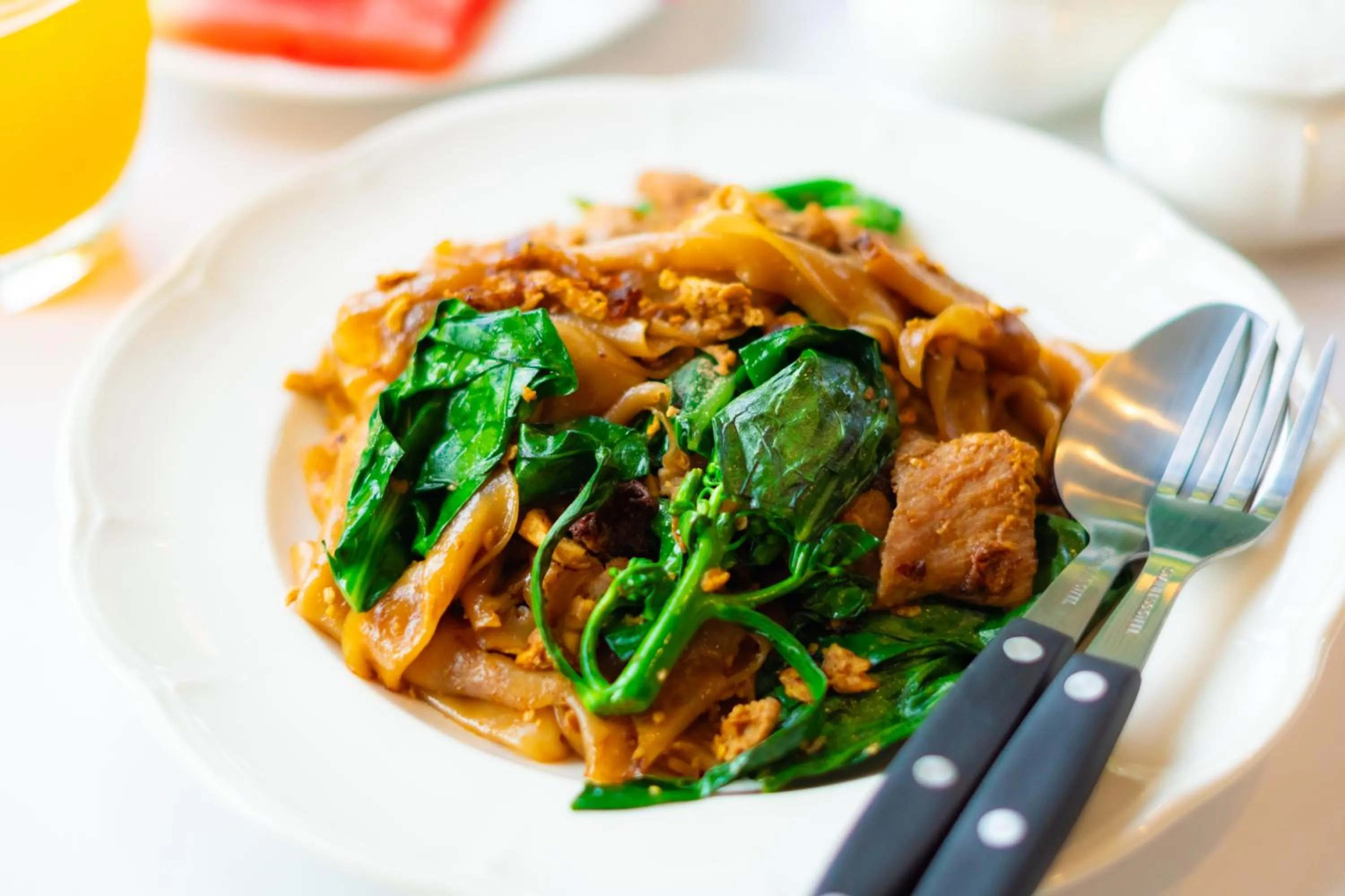 Food and drinks in Le ville lanna Chiang Mai Gate Old Town Hotel