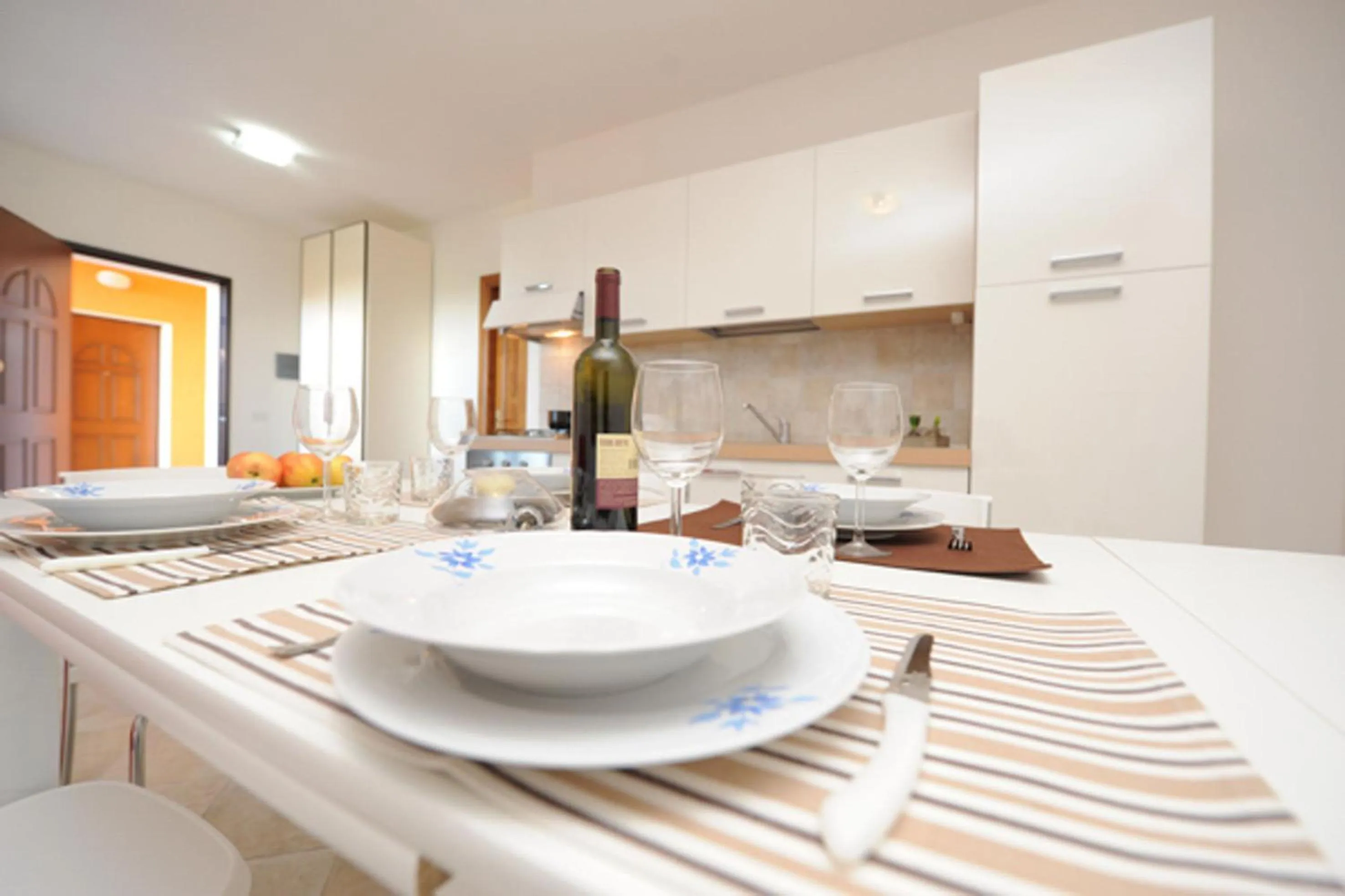 Dining area in Residenze L'Isola Surf House