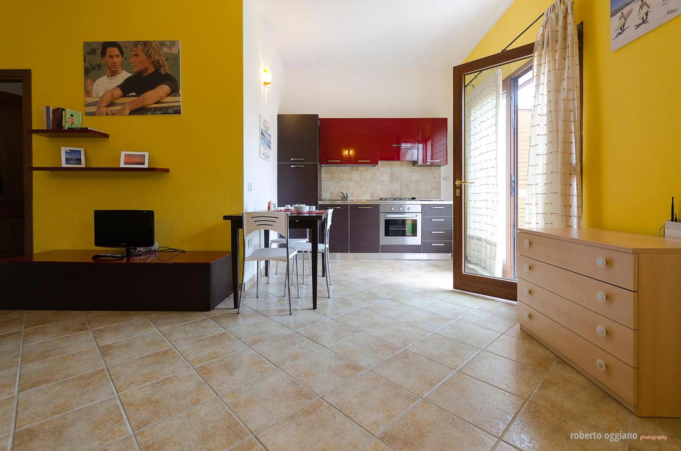 Kitchen or kitchenette in Residenze L'Isola Surf House