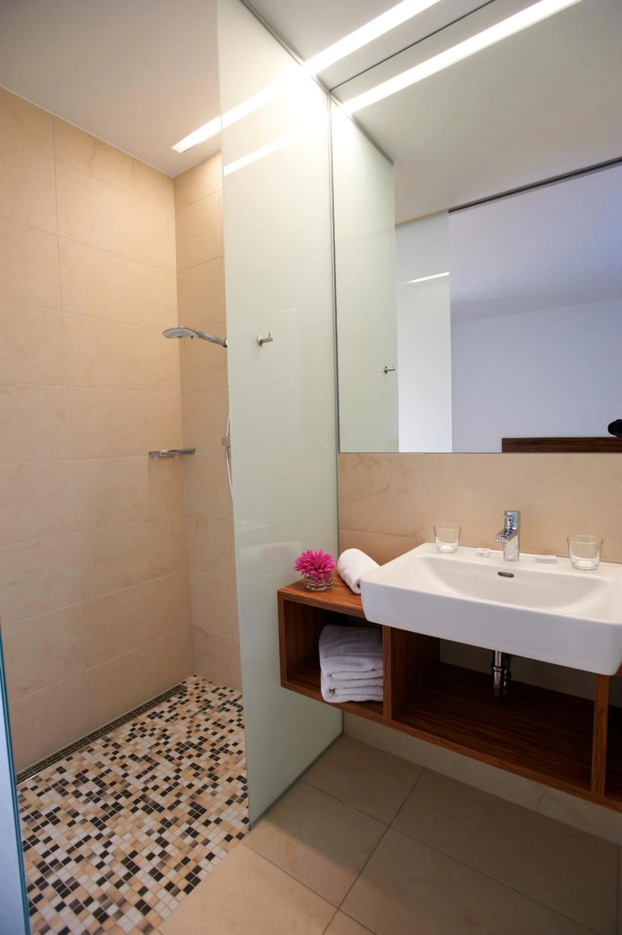 Bathroom in Gästehaus Elisabeth Weinhandl