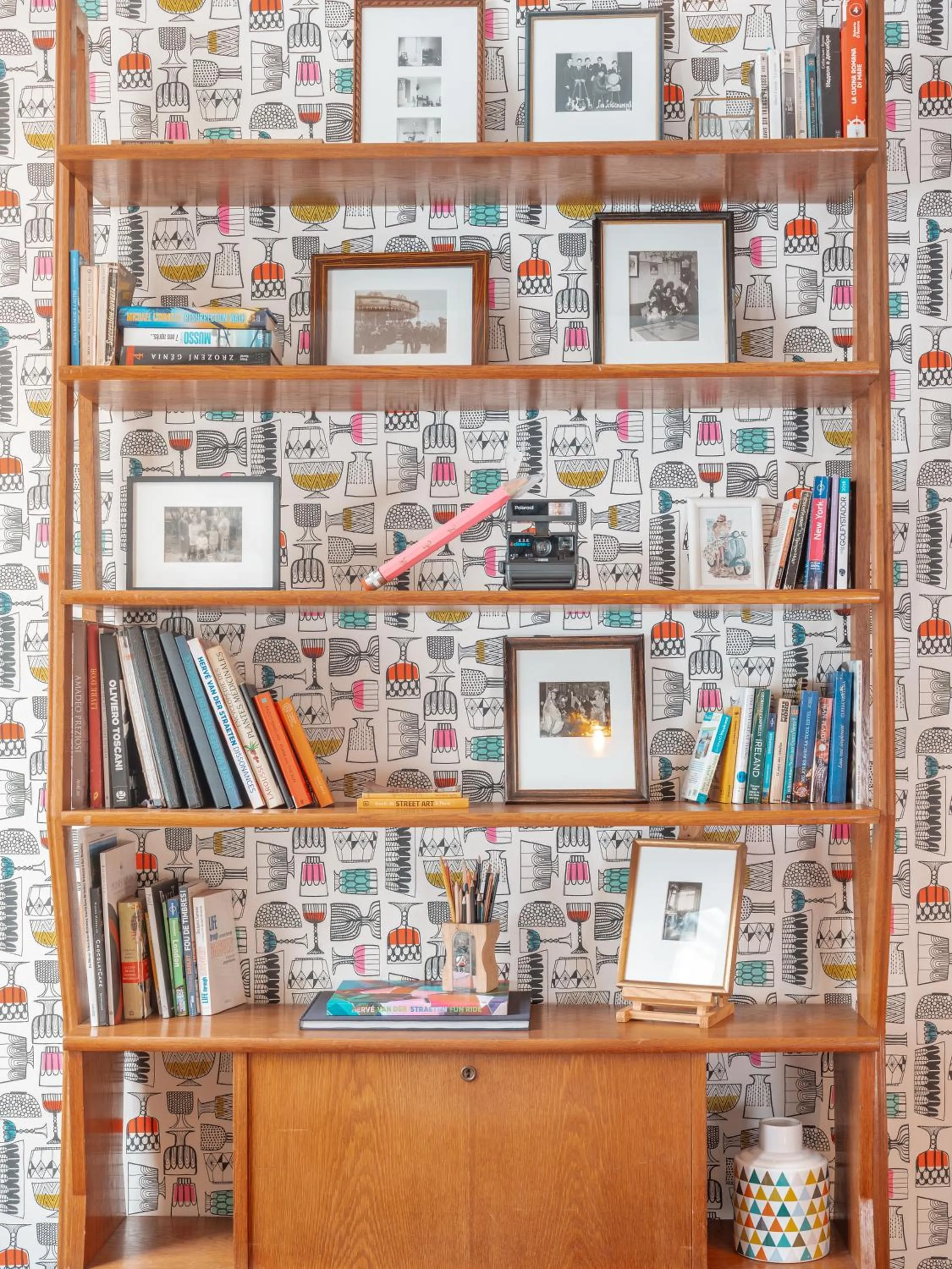 Lobby or reception in Hôtel Crayon Rouge - Louvre Palais Royal