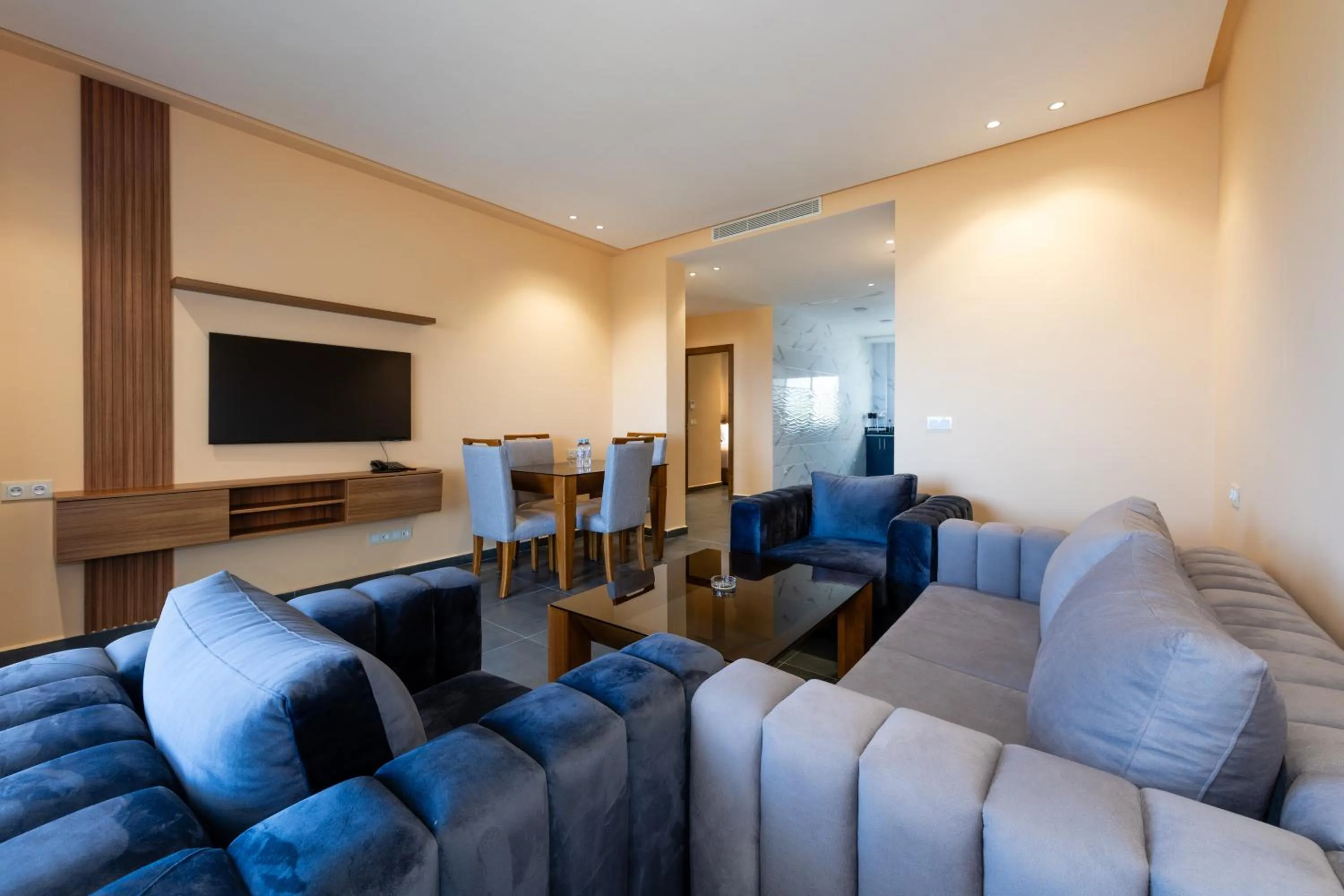 Communal lounge/ TV room in Atlantic Mnar