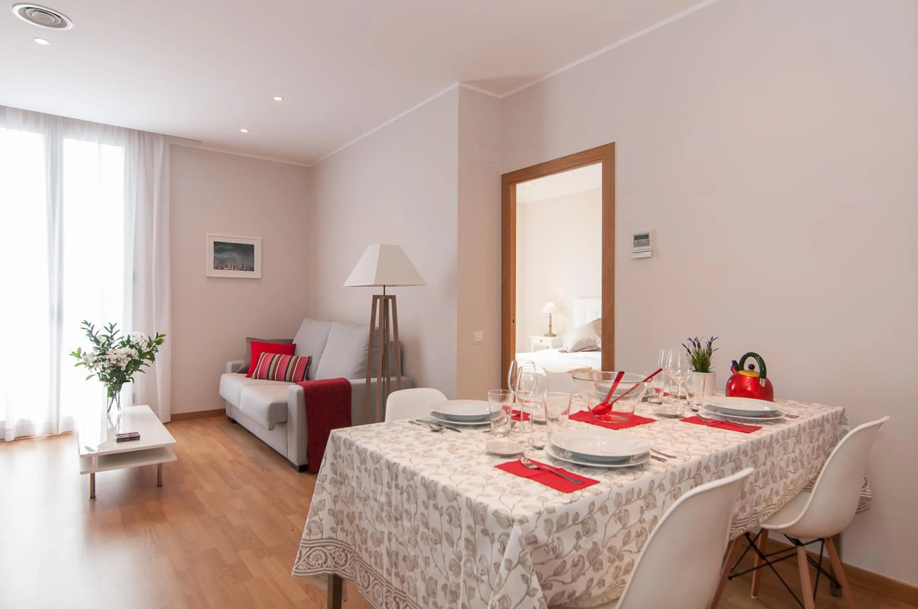 Dining area in Pelayo Deluxe Apartments