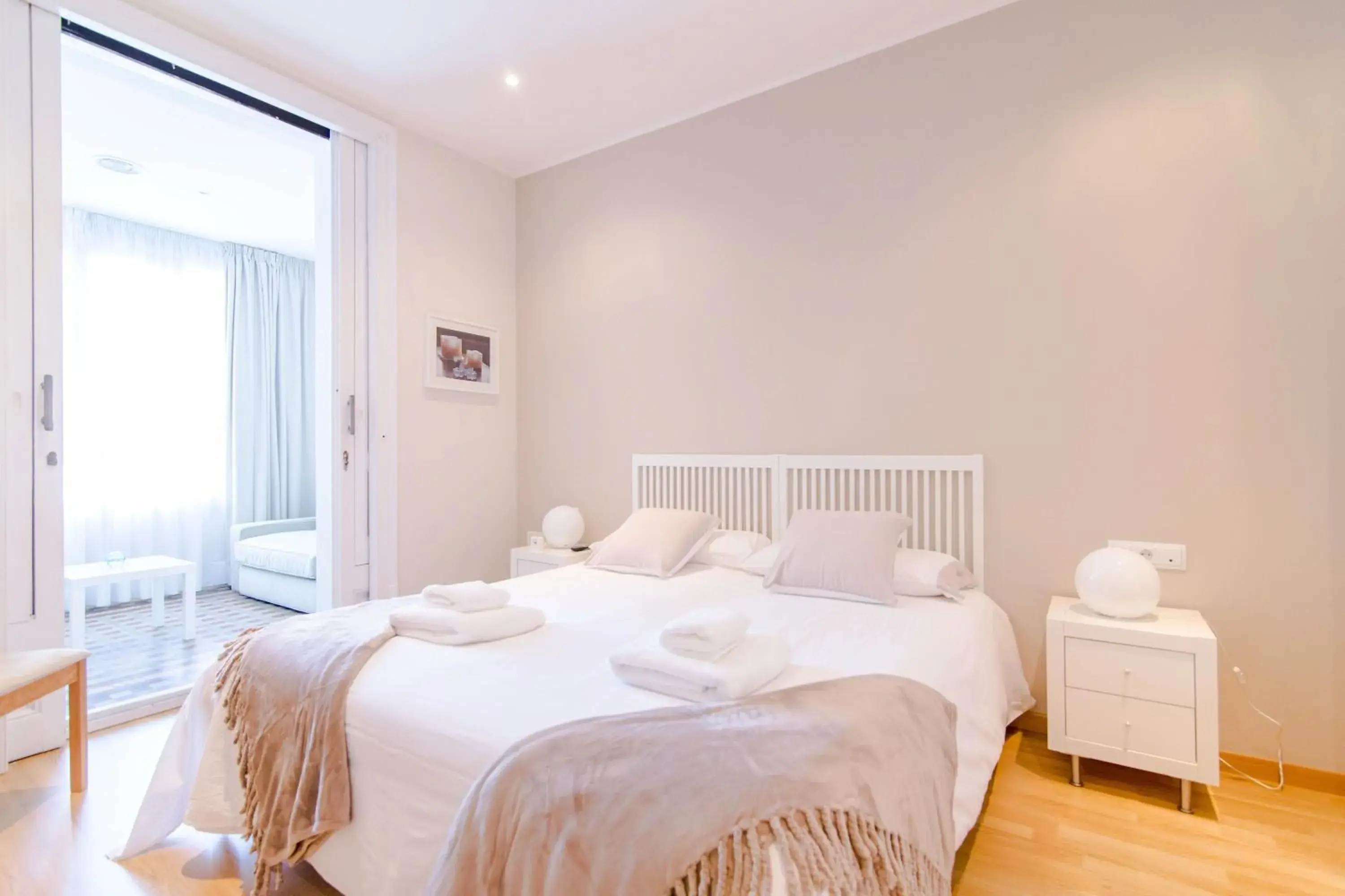 Deluxe Two-Bedroom Apartment H4 in Pelayo Deluxe Apartments Deluxe Two-Bedroom Apartment H4 in Pelayo Deluxe Apartments