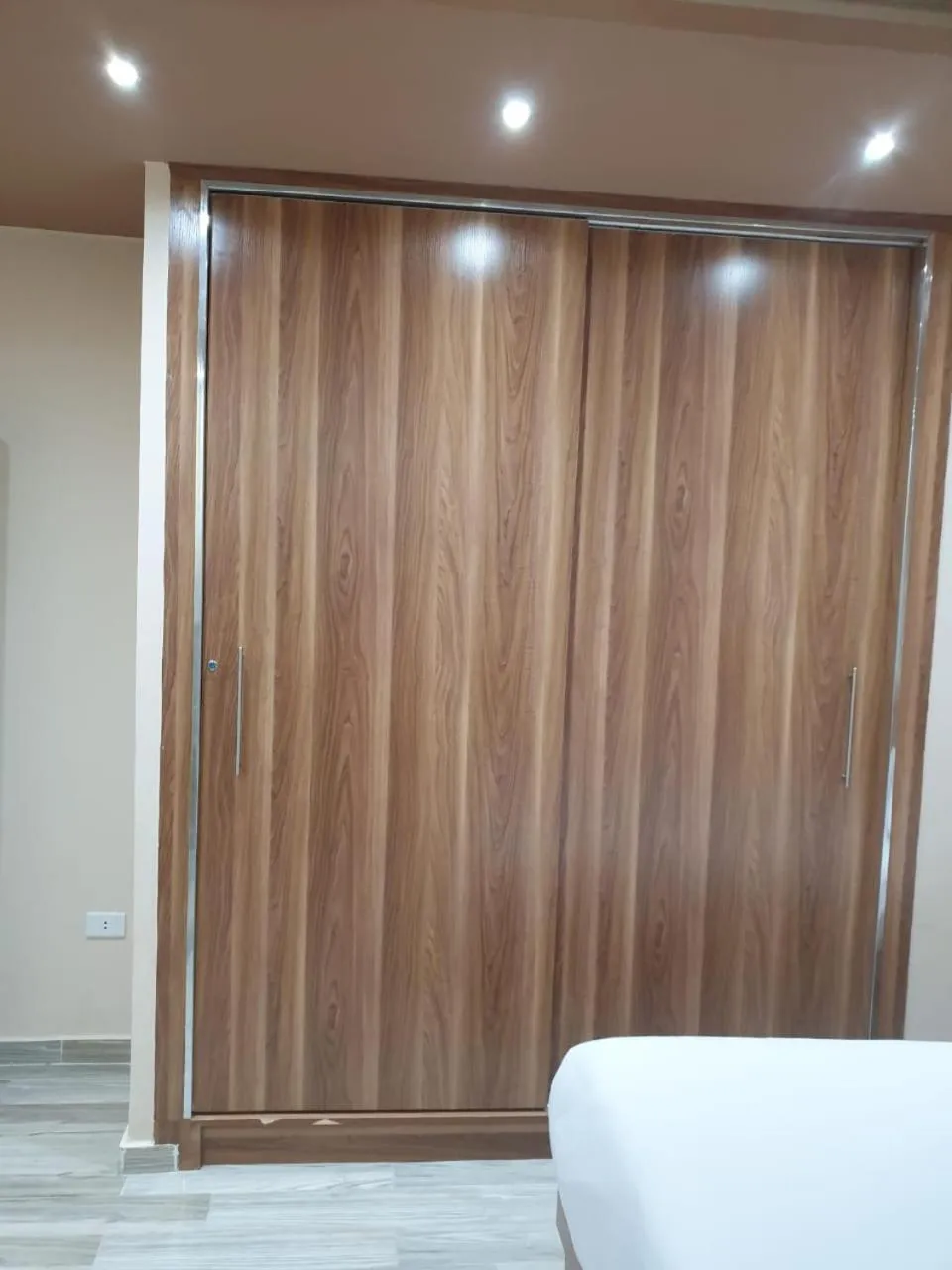 Mirage bay hotel and aqua park