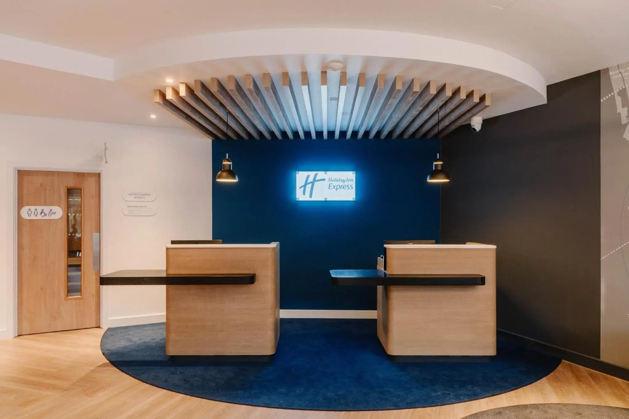 Property building in Holiday Inn Express Liverpool - Central by IHG Property building in Holiday Inn Express Liverpool - Central by IHG