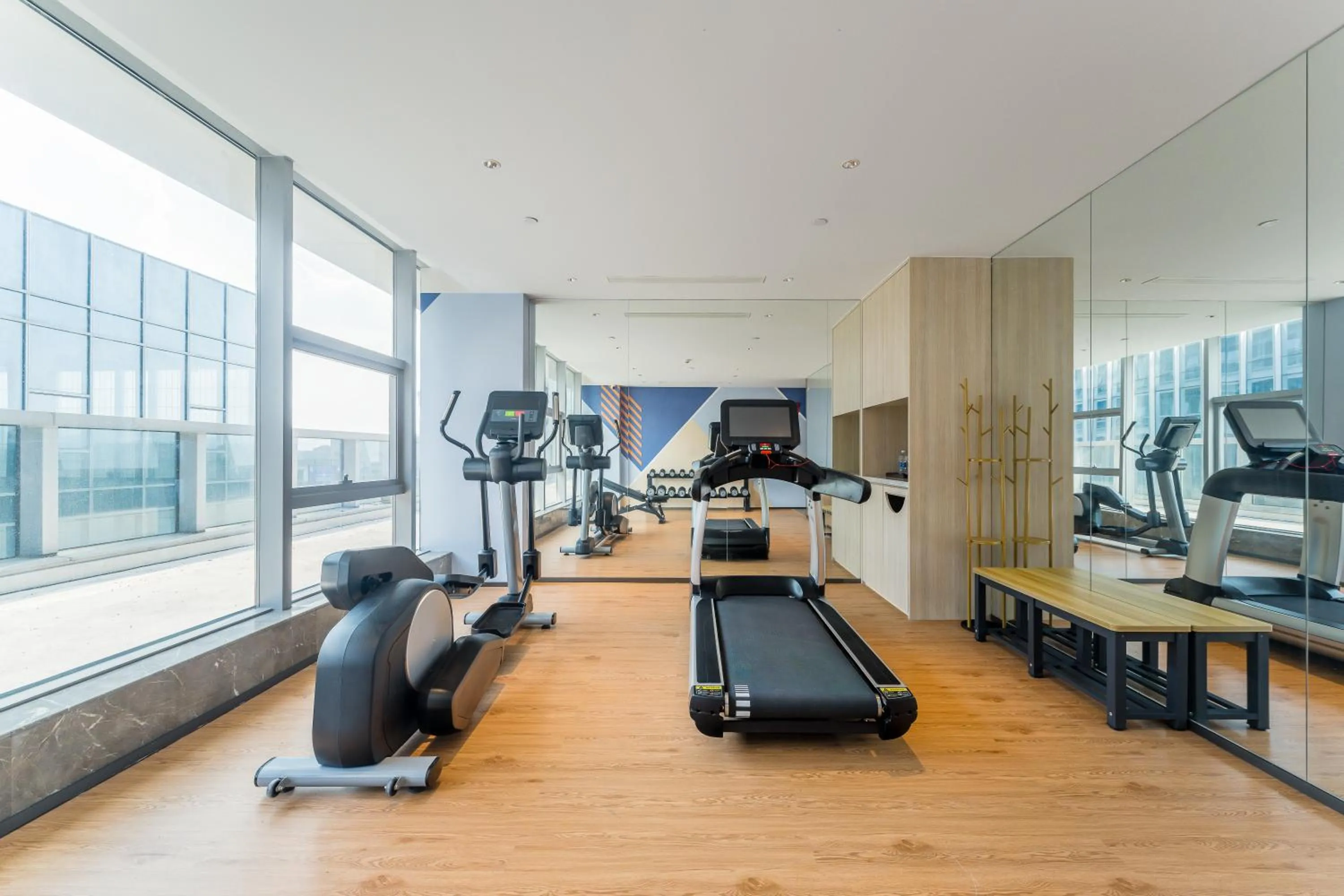 Fitness centre/facilities in Holiday Inn Express Hangzhou Airport by IHG