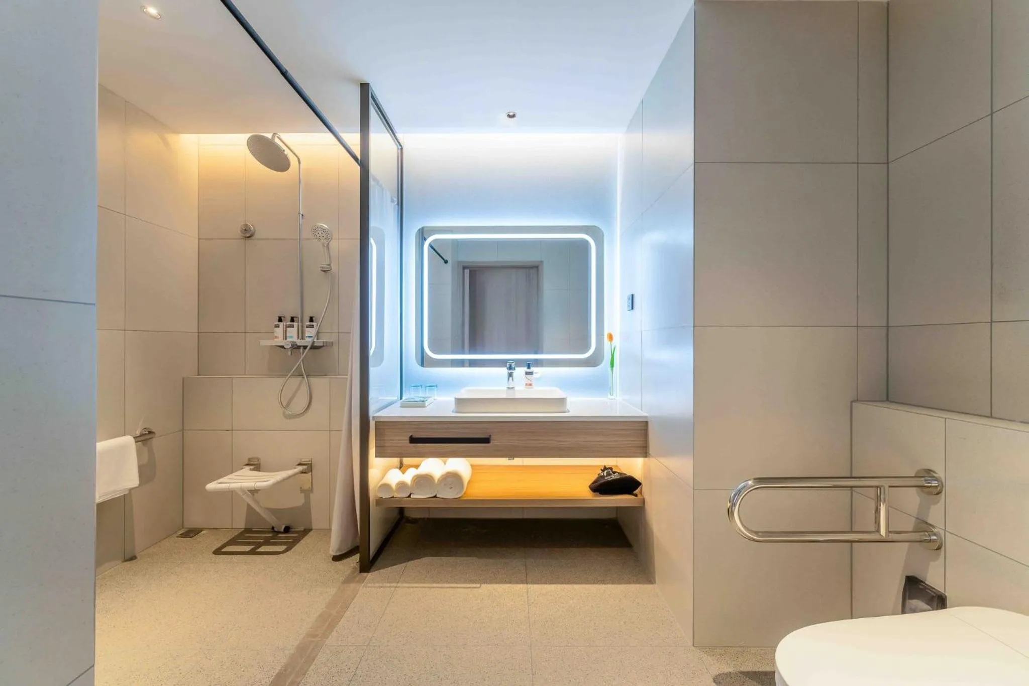 Bathroom in Holiday Inn Express Hangzhou Airport by IHG