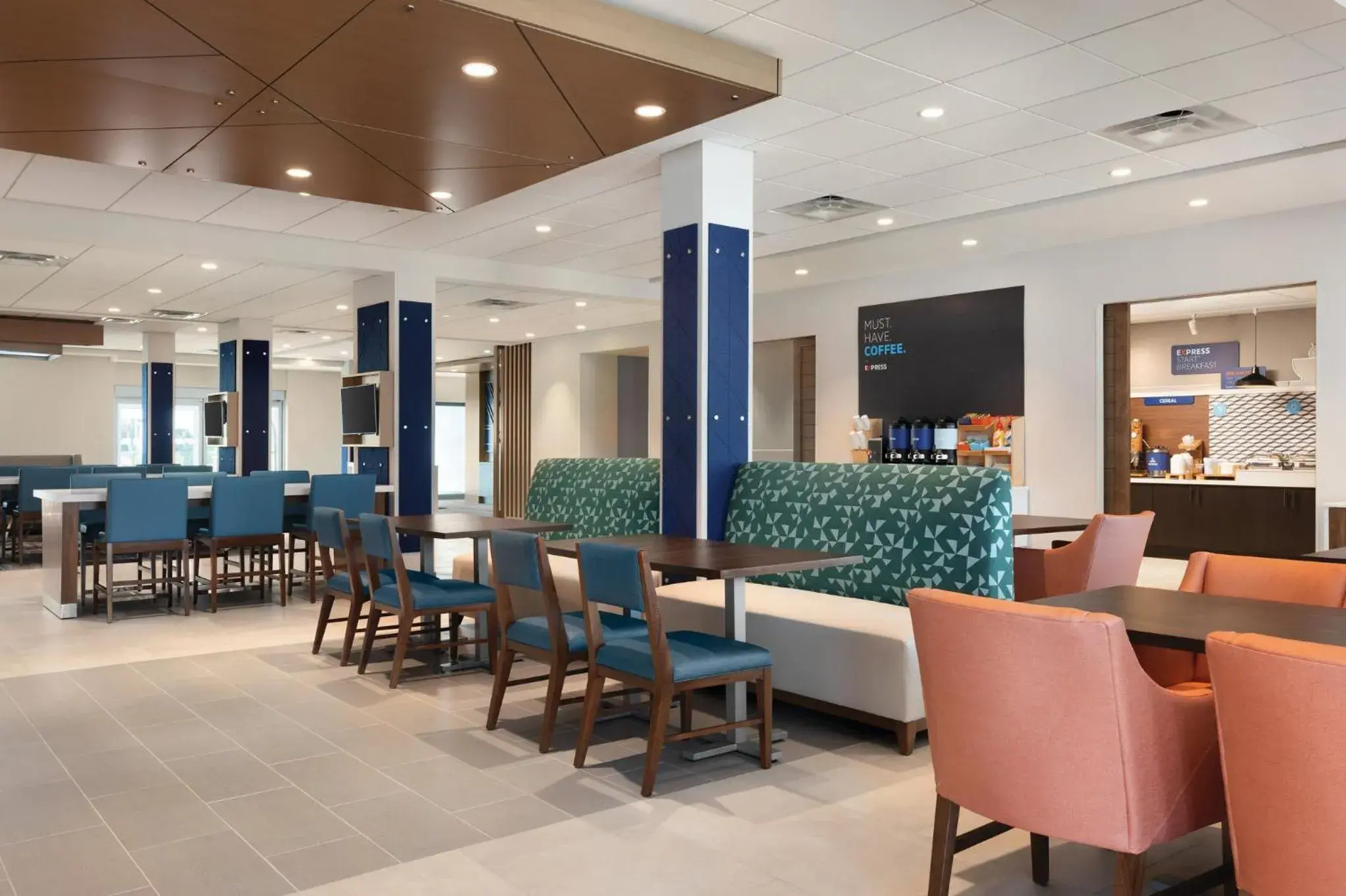 Breakfast, Restaurant/Places to Eat in Holiday Inn Express Cape Canaveral, an IHG Hotel
