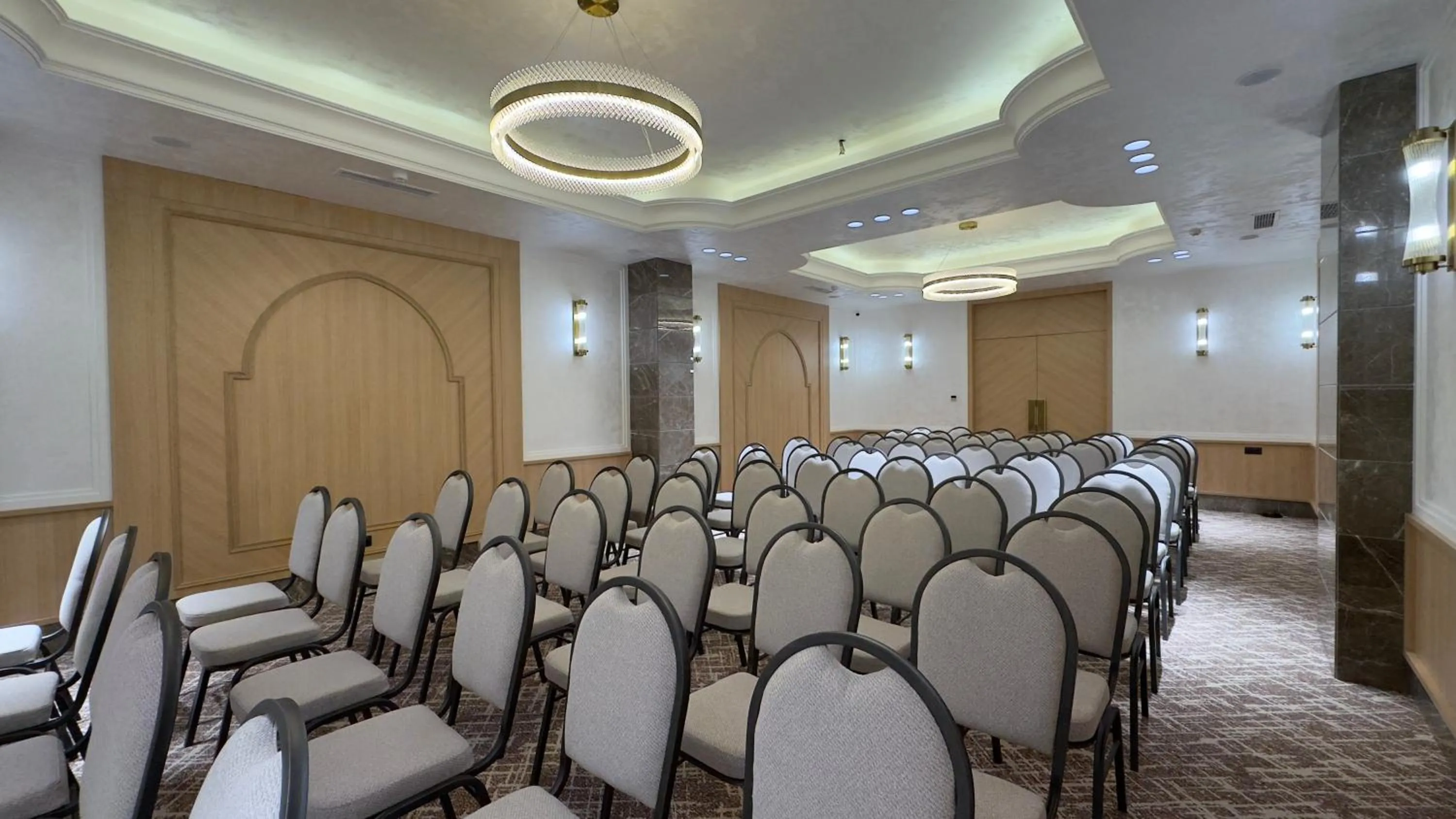 Fitness centre/facilities in MIRZO HOTEL