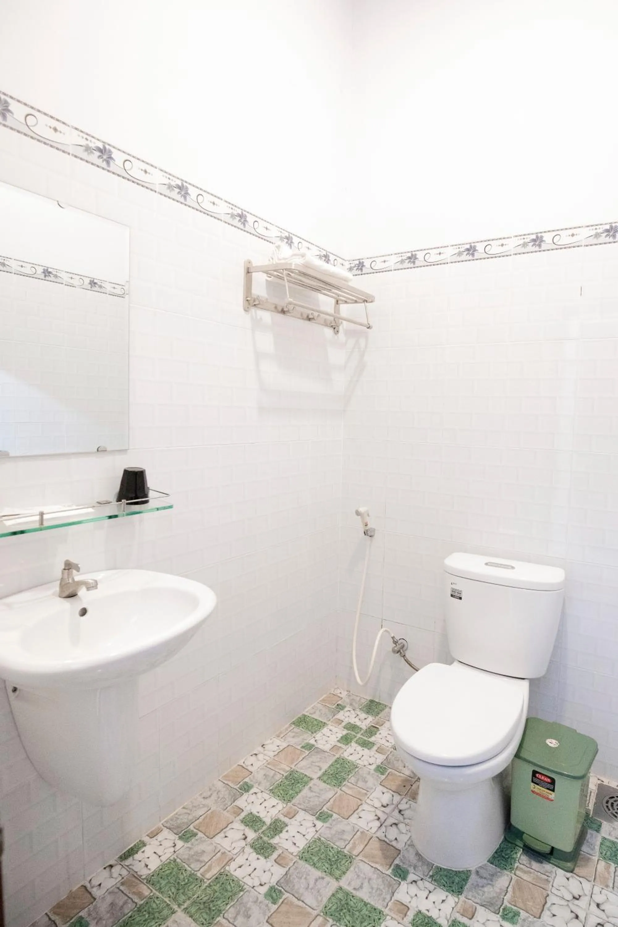 Shower in Đại Dương La Gi Homestay & Coffee