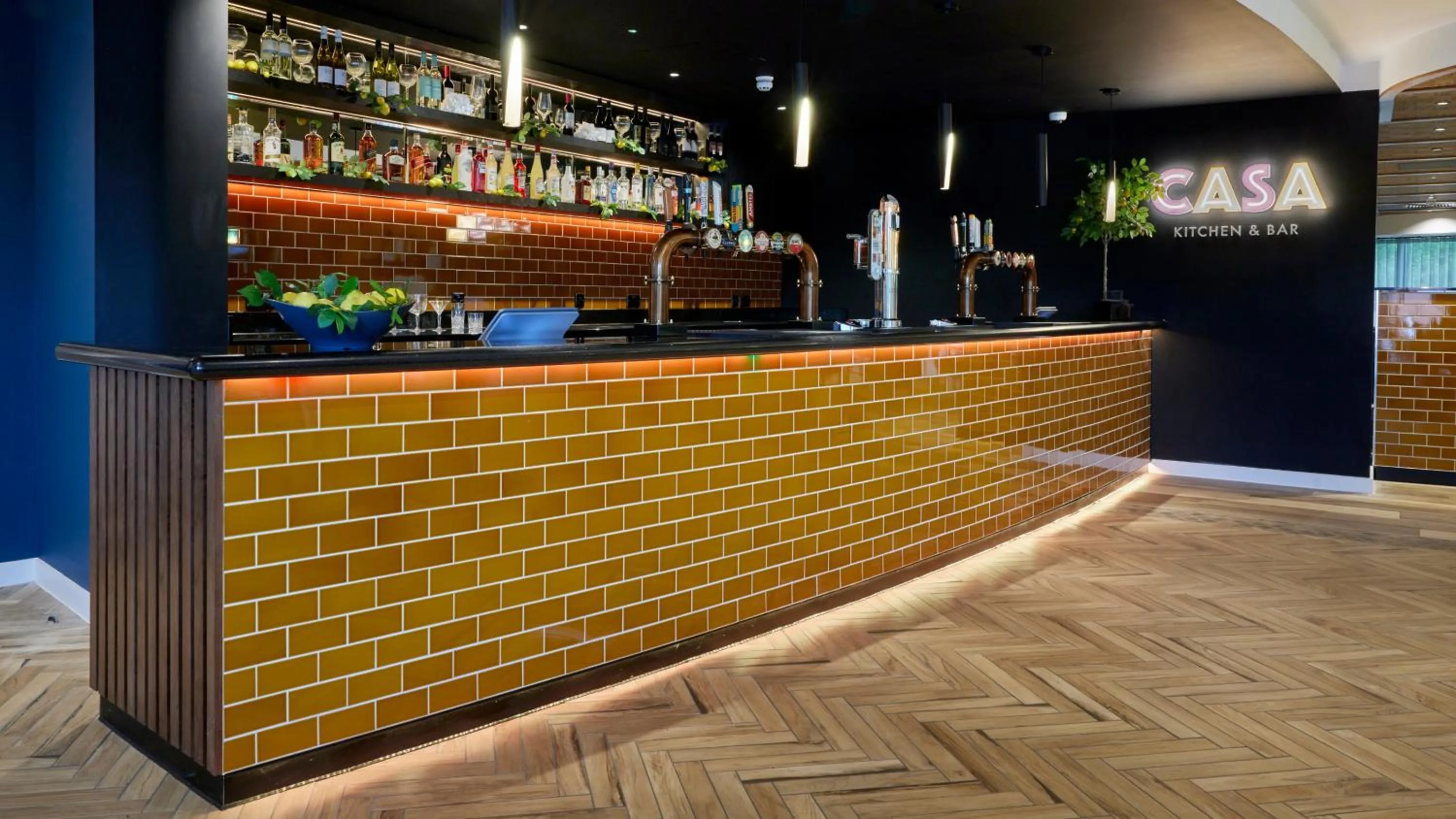 Restaurant/places to eat in Tŷ Newport