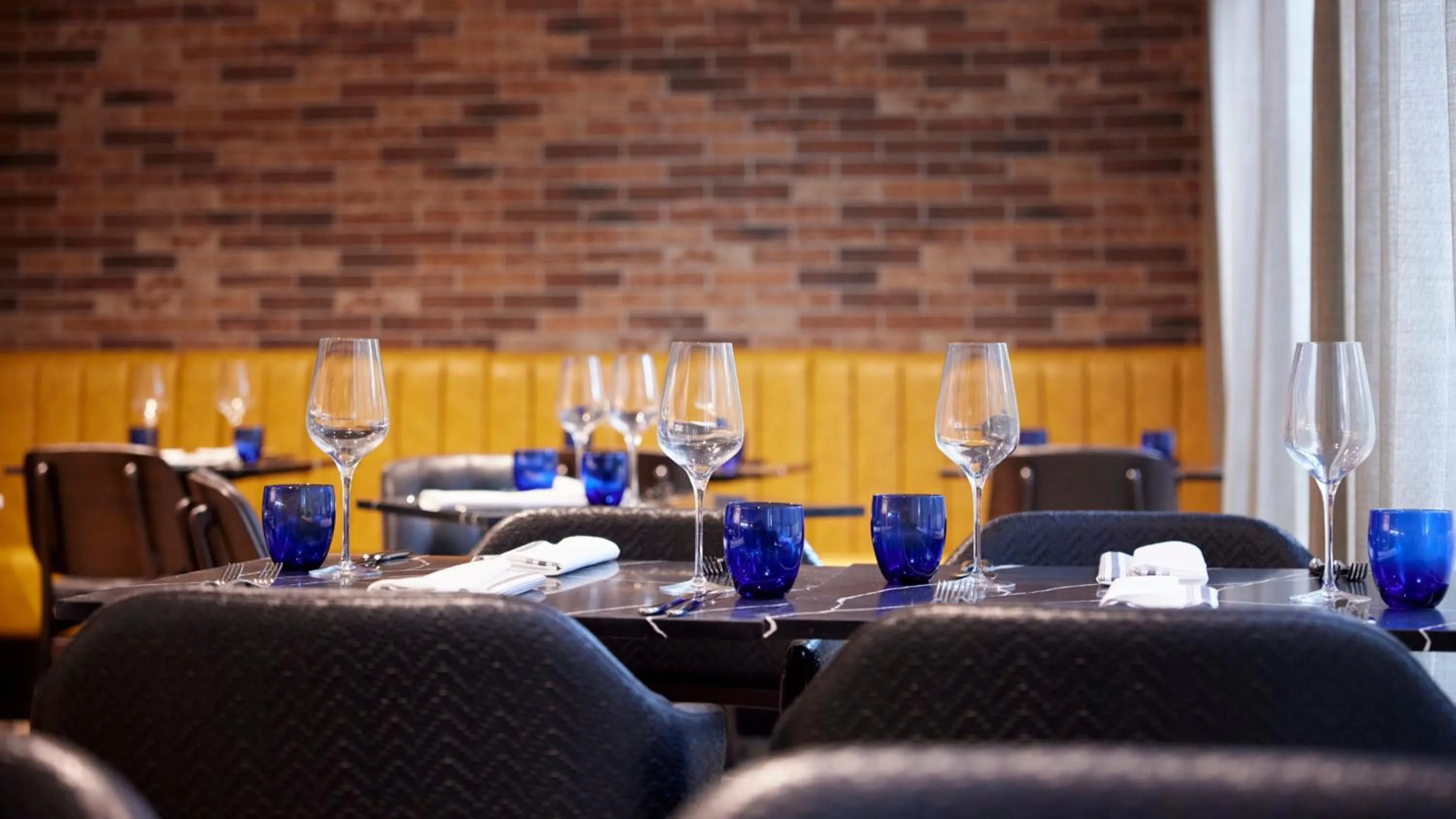 Restaurant/places to eat in Tŷ Newport