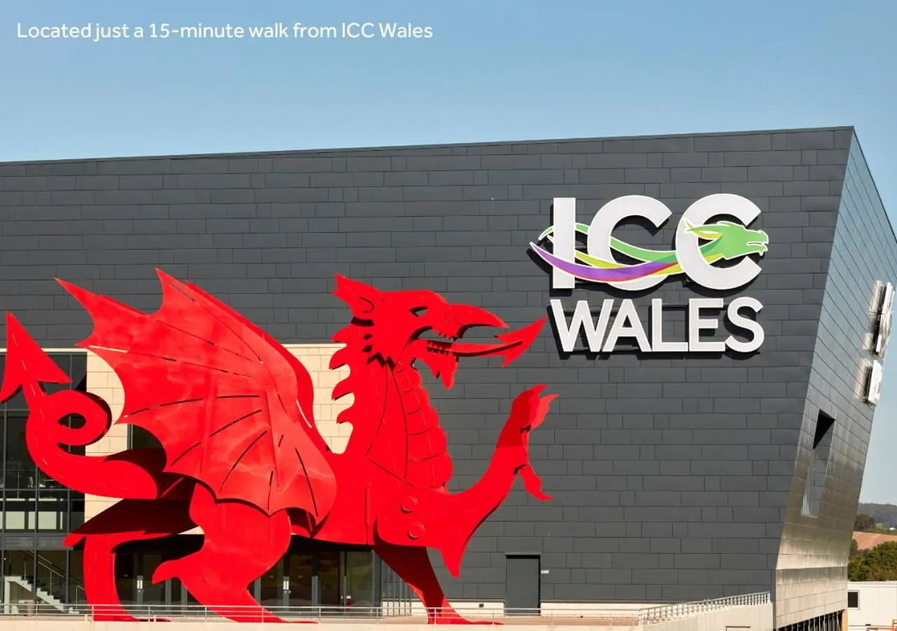 Nearby landmark in Tŷ Newport