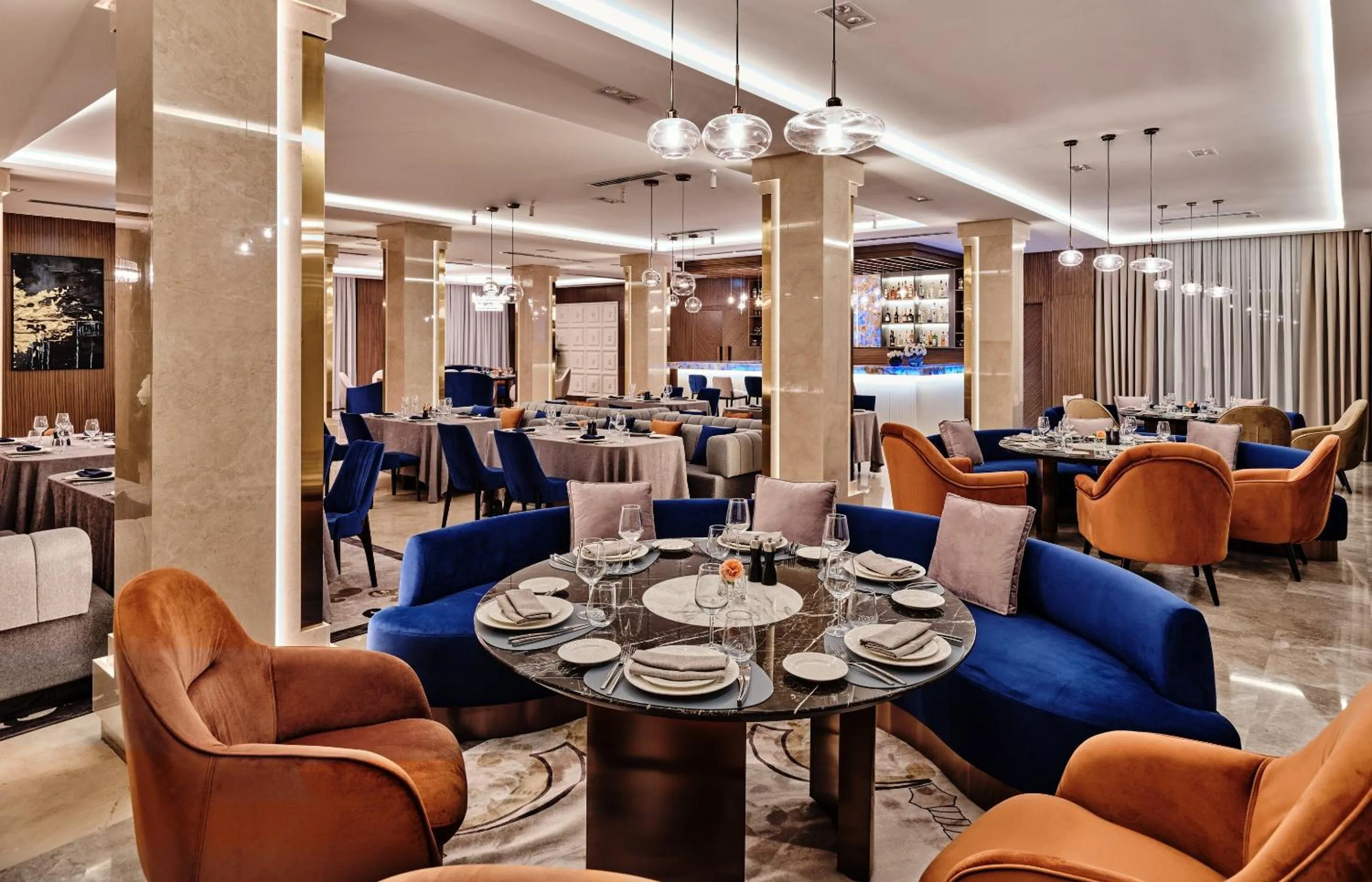 Restaurant/places to eat in Crowne Plaza Tashkent, an IHG Hotel