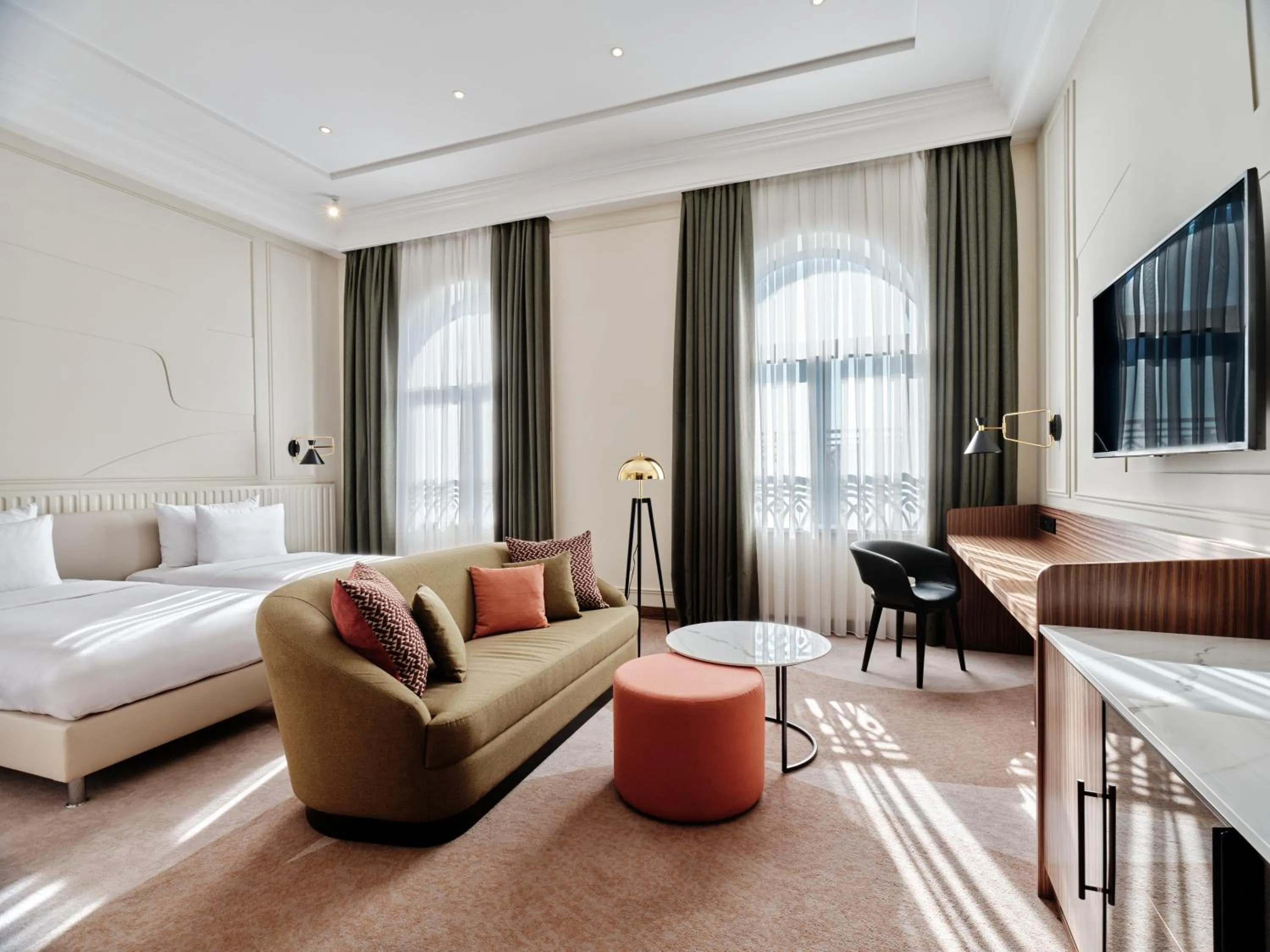 Bedroom, Bed in Crowne Plaza Tashkent, an IHG Hotel