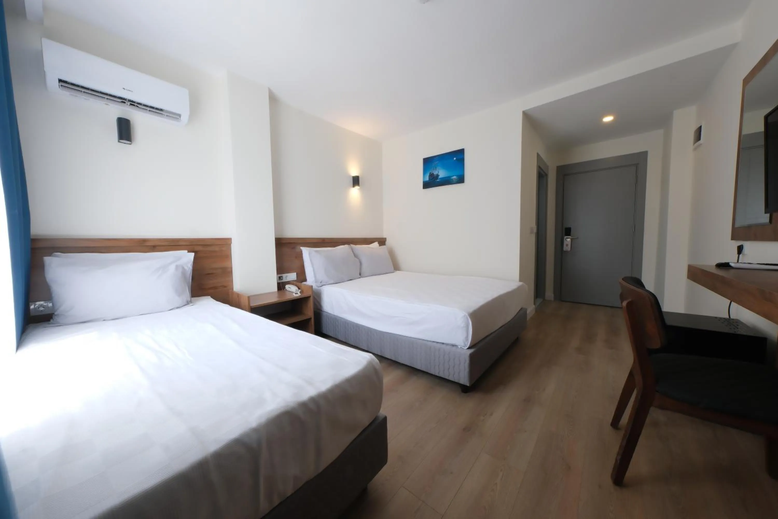 Bedroom, Bed in Premier Inn City Antalya