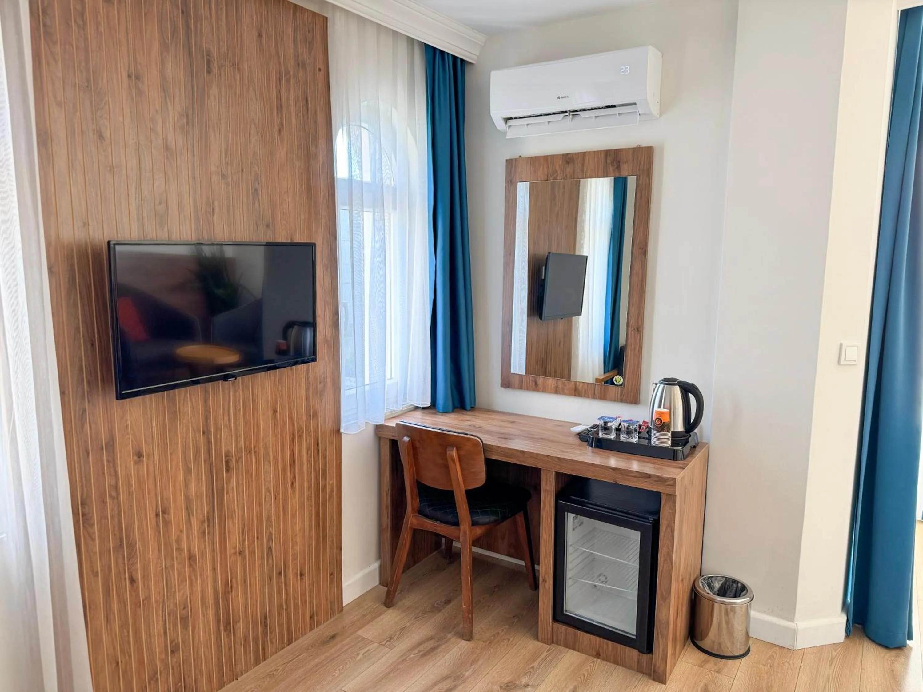 TV and multimedia in Premier Inn City Antalya