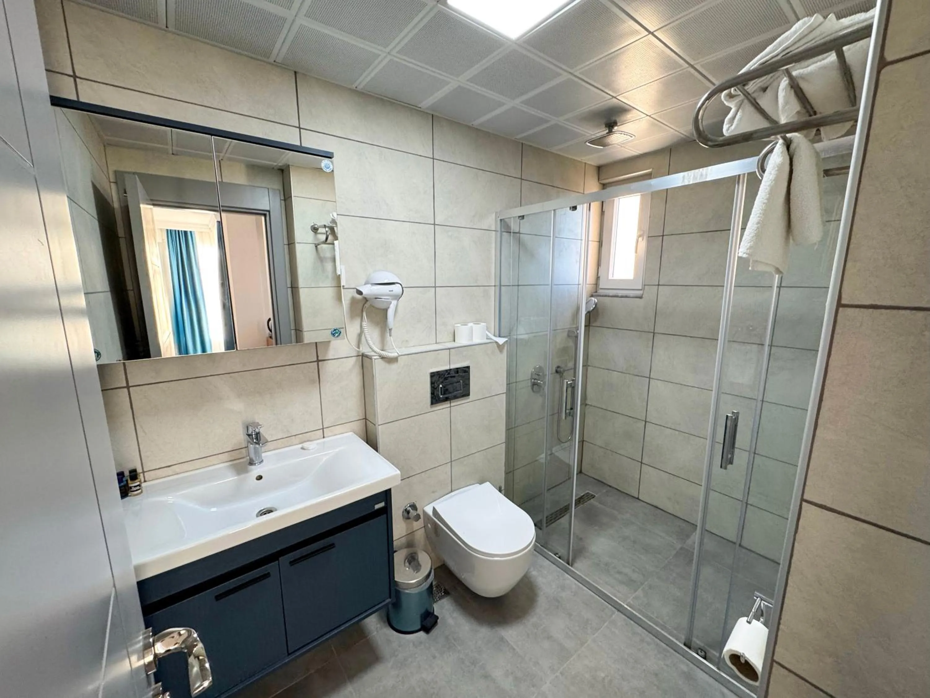 Shower in Premier Inn City Antalya