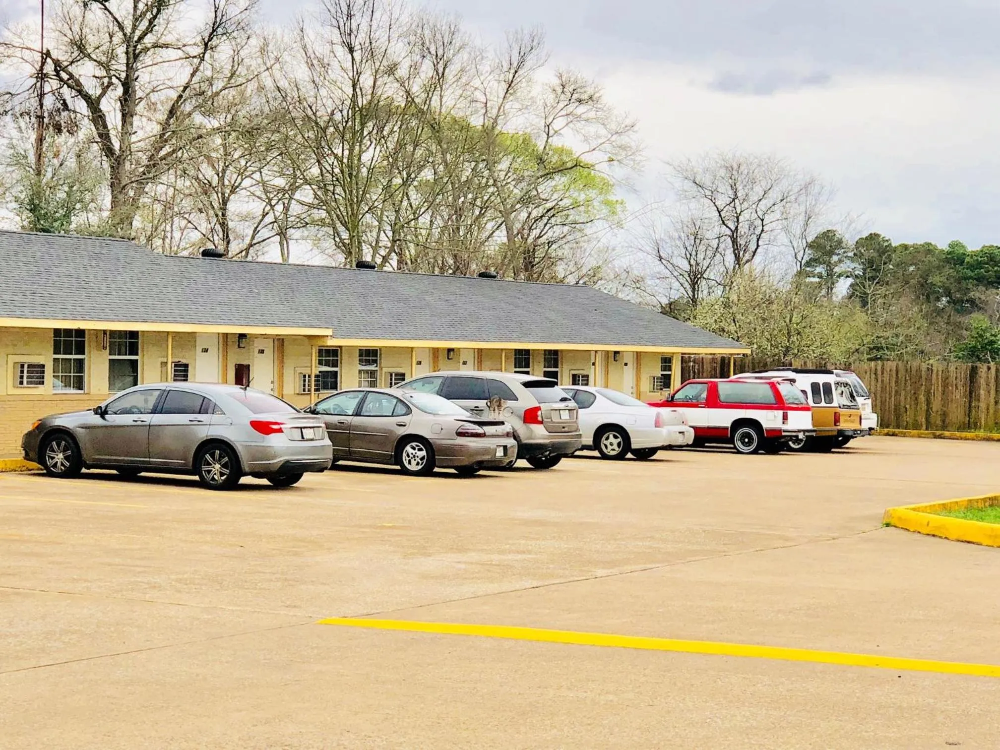 Property building in Sunset Inn Longview