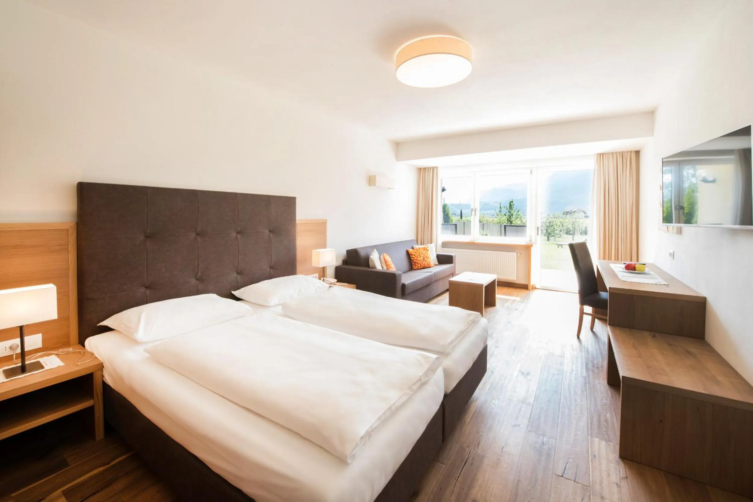 Photo of the whole room, Bed in Hotel Greifenstein