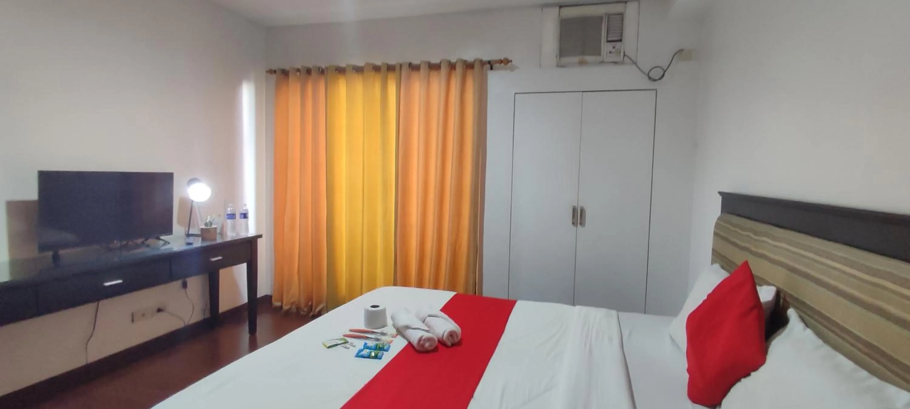 Kitchen or kitchenette in Poblacion Bed & Breakfast by SMS Hospitality