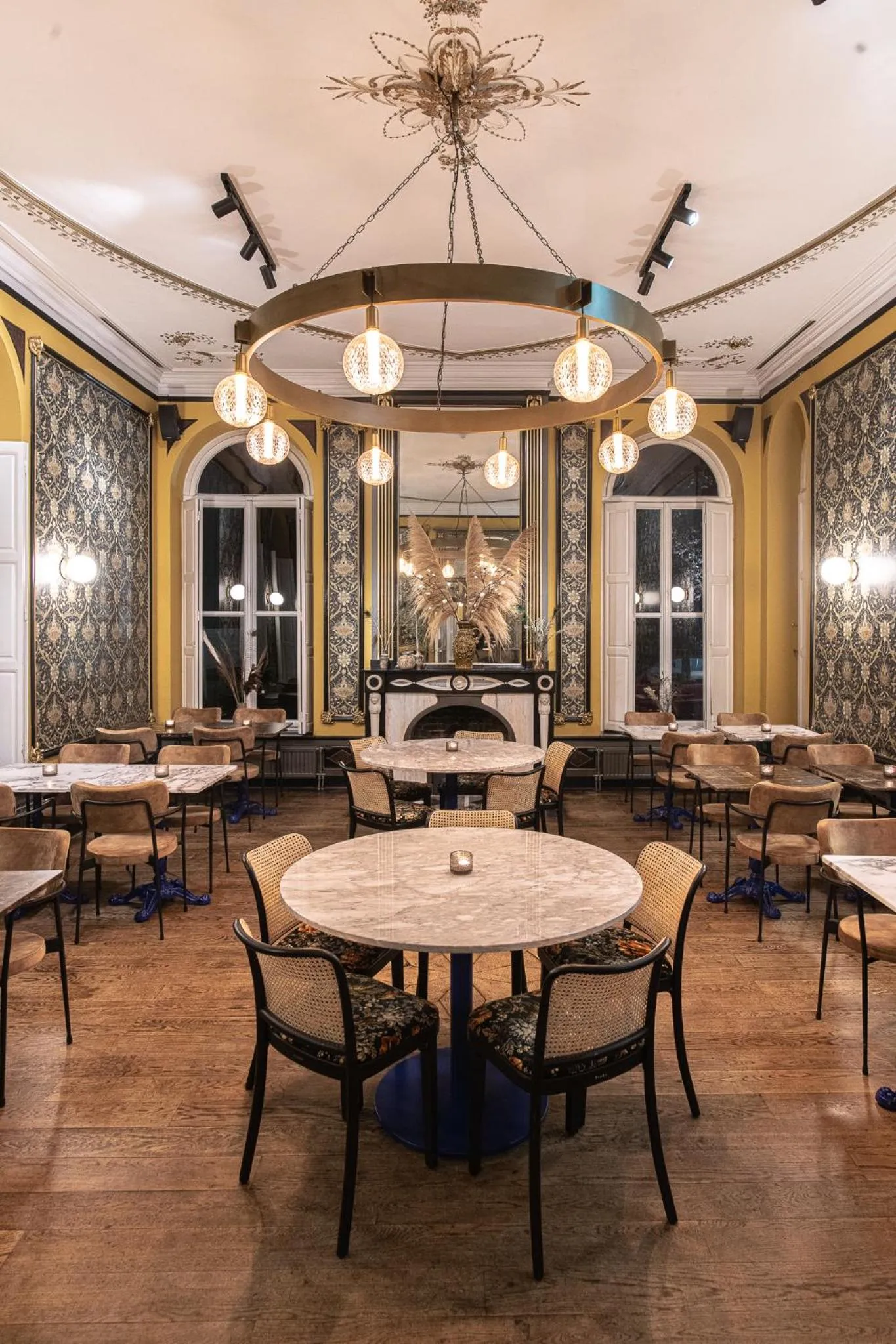 Restaurant/places to eat in Vaeshartelt Maastricht