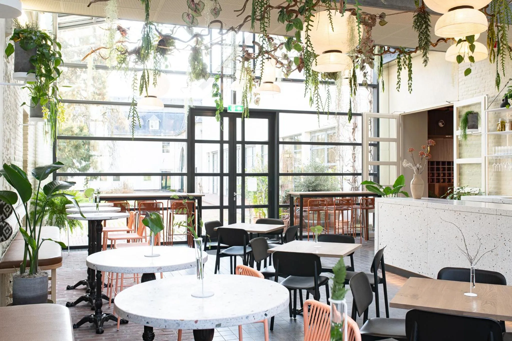 Restaurant/places to eat in Vaeshartelt Maastricht