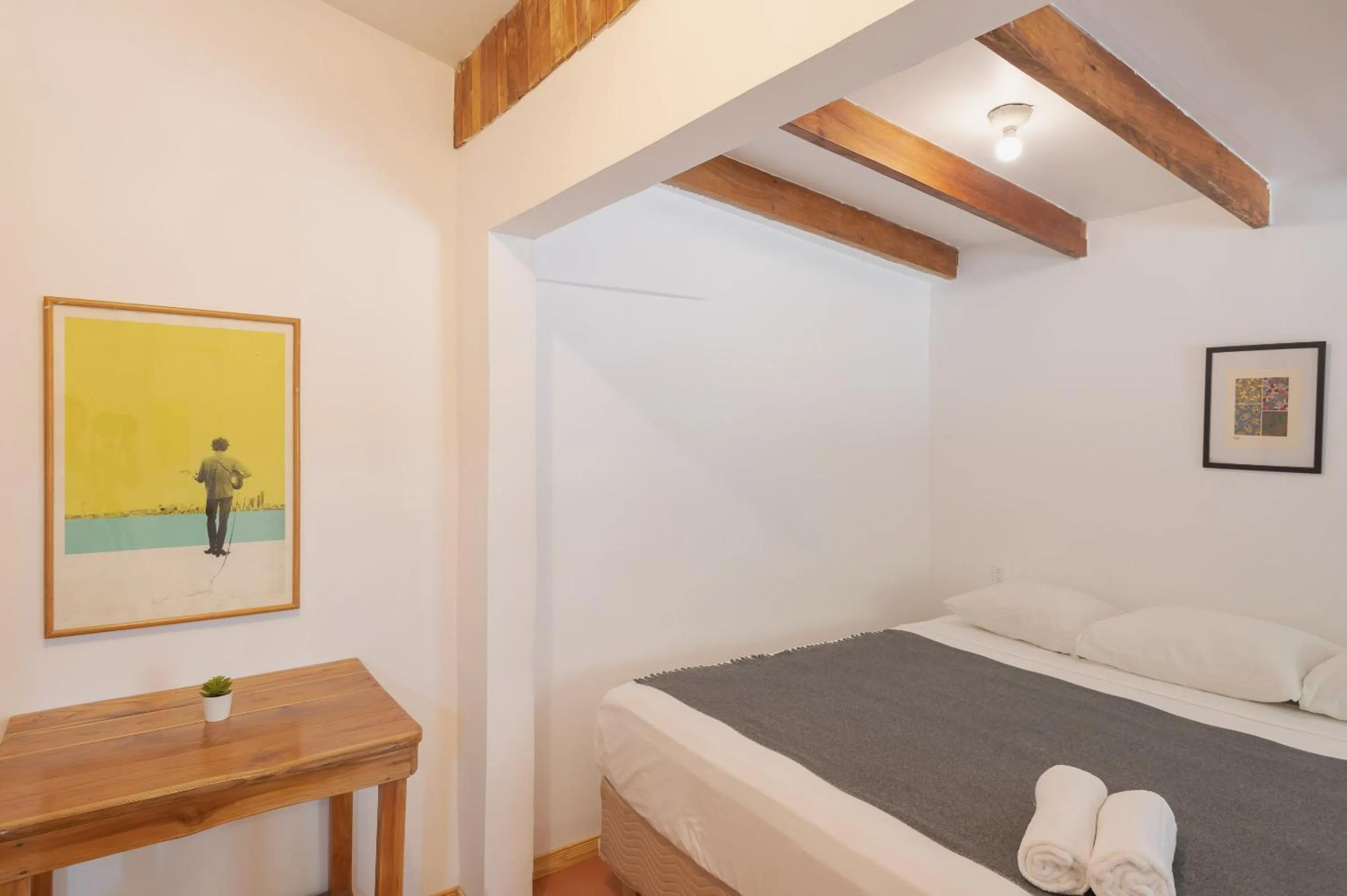 Bedroom, Bed in Maoritsio Garden Studios