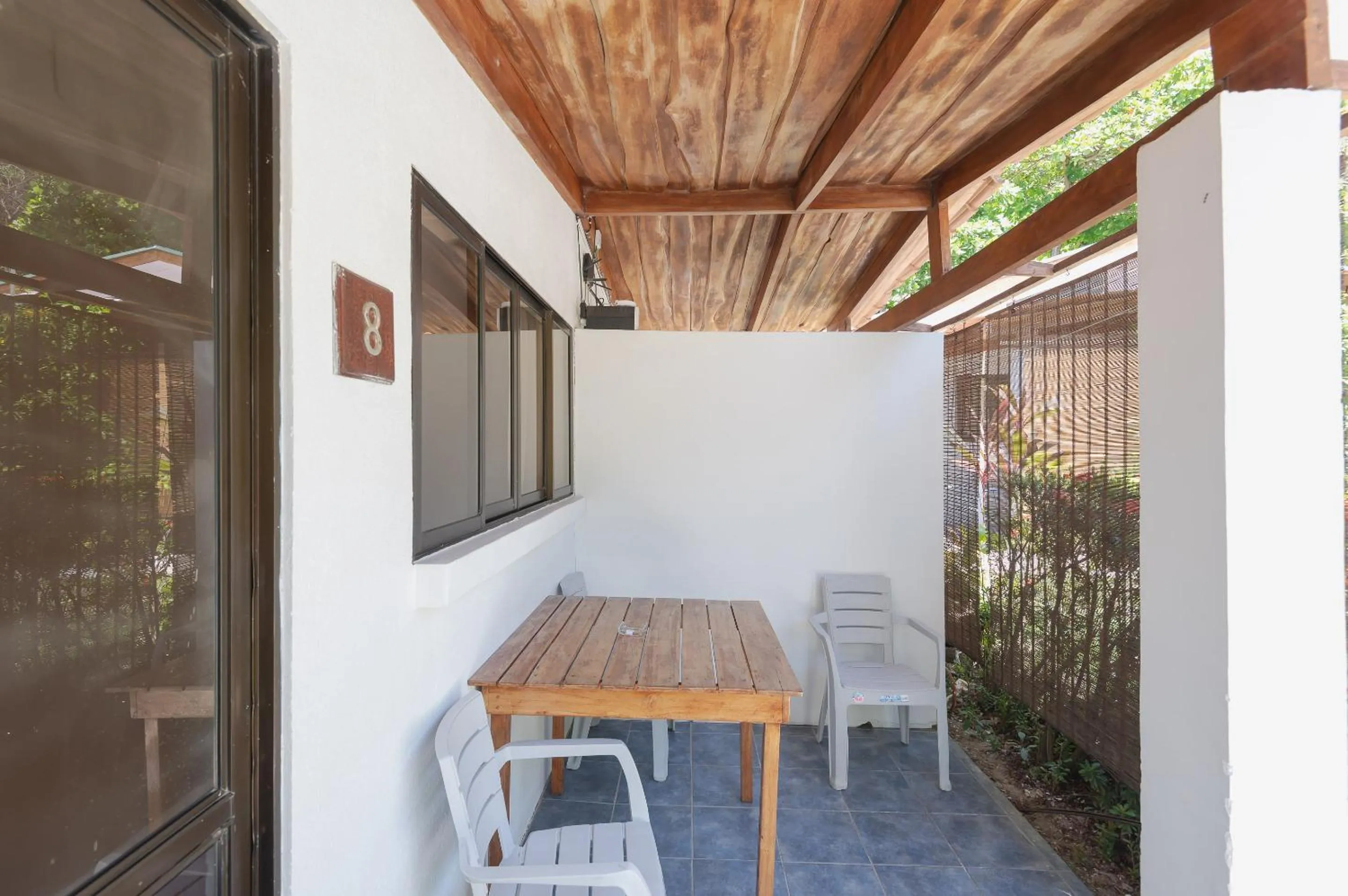 Patio in Maoritsio Garden Studios